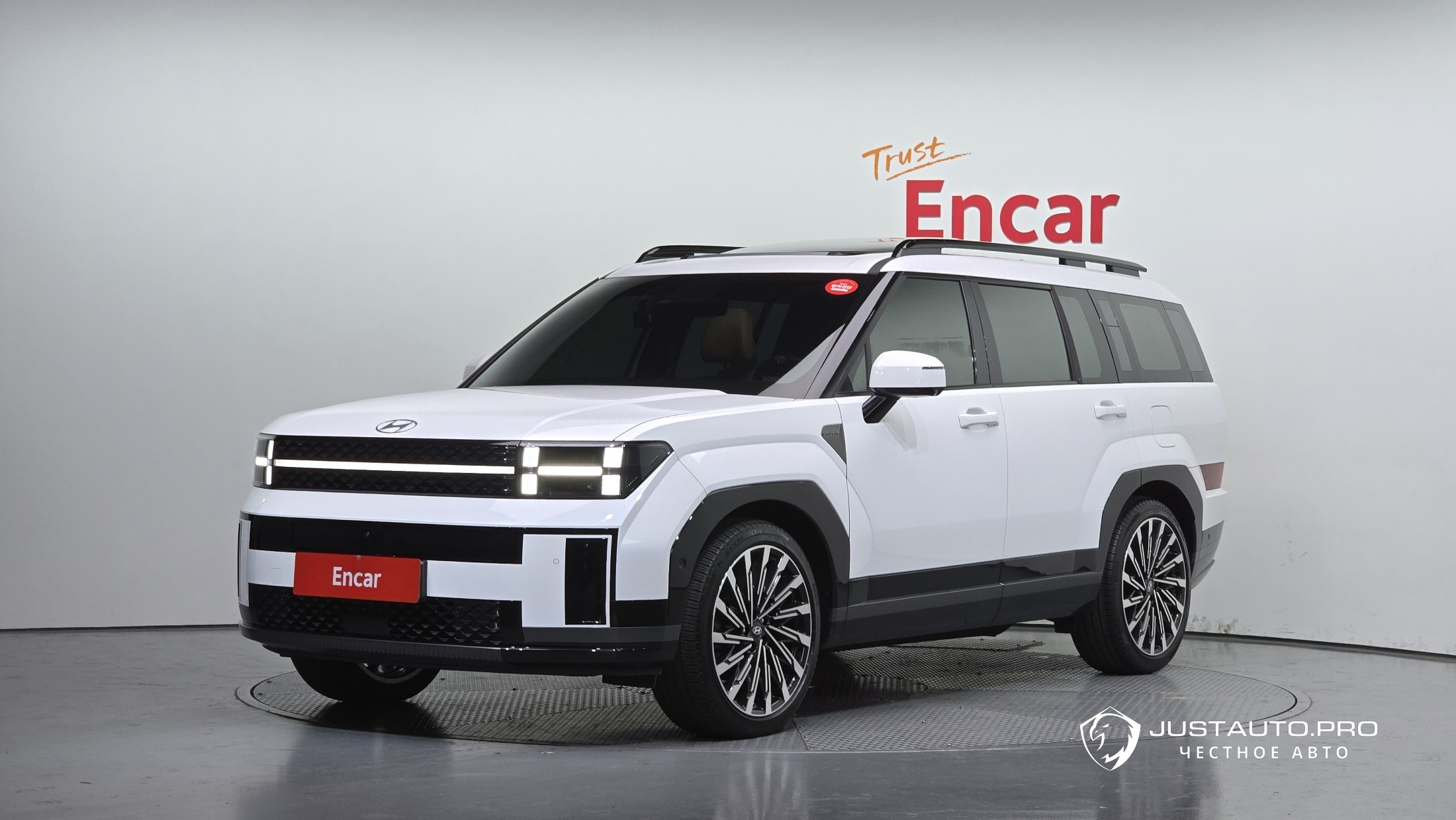 Автомобиль Hyundai Santafe