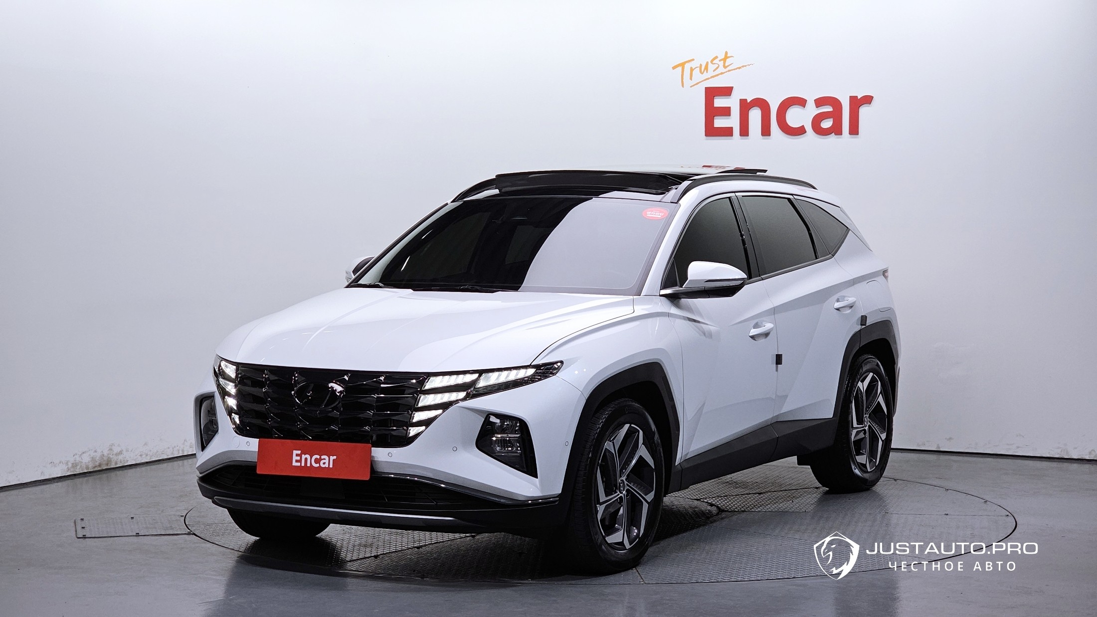 Автомобиль Hyundai Tucson