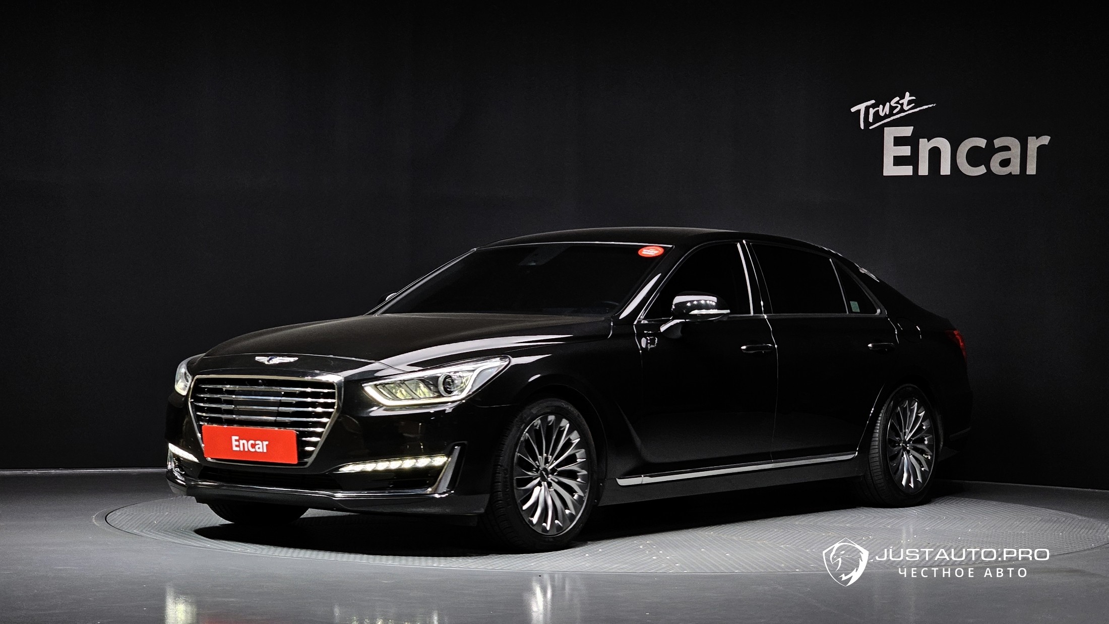 Автомобиль Genesis EQ900