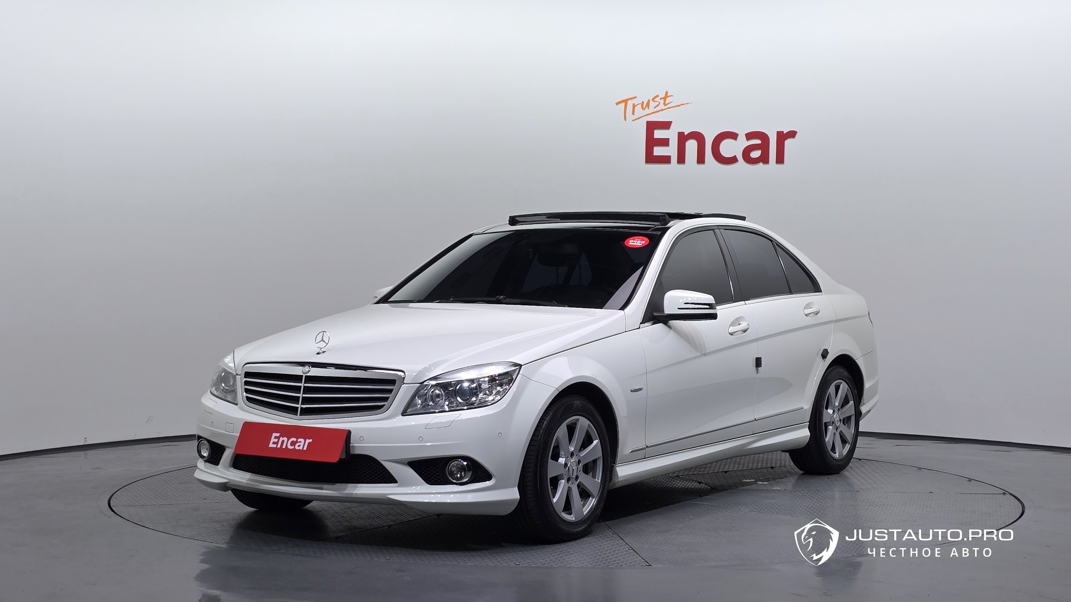 Автомобиль Mercedes-Benz C-Class