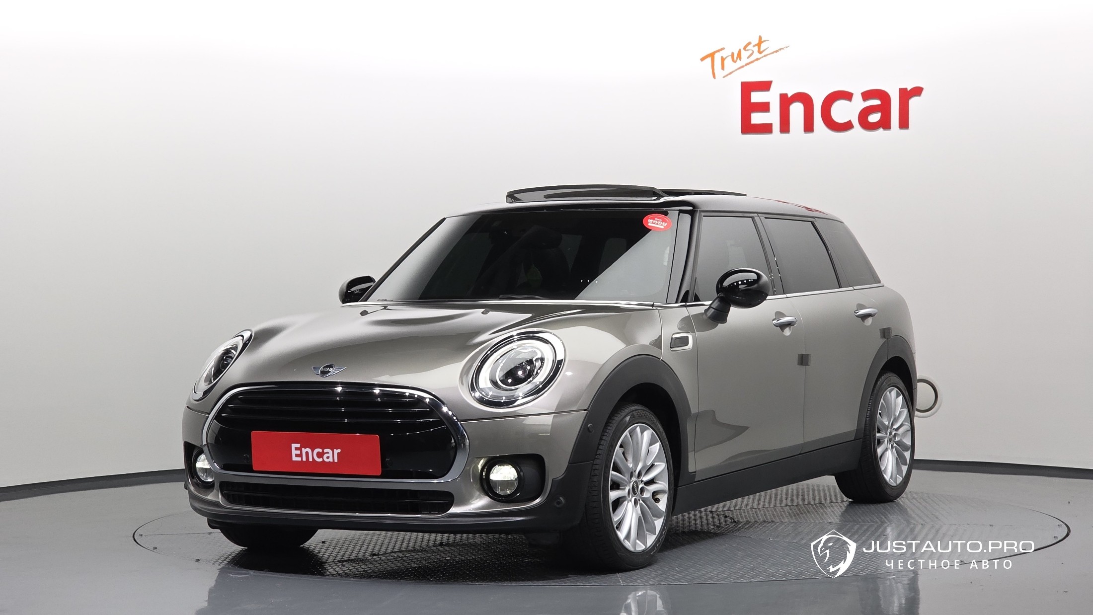 Автомобиль Mini Clubman