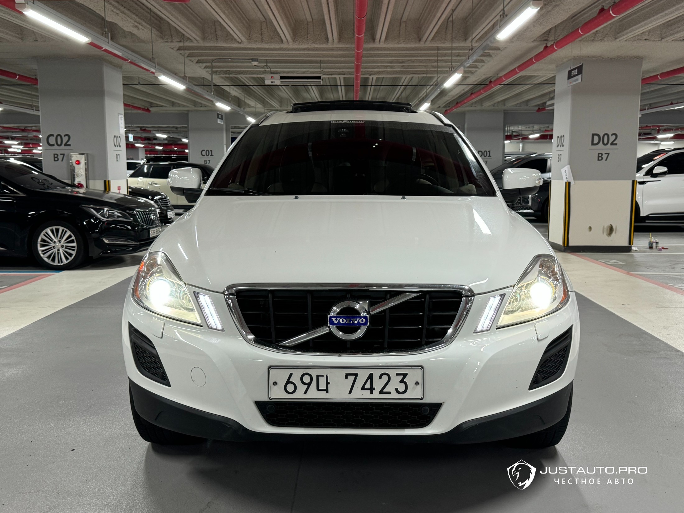 Автомобиль Volvo XC60