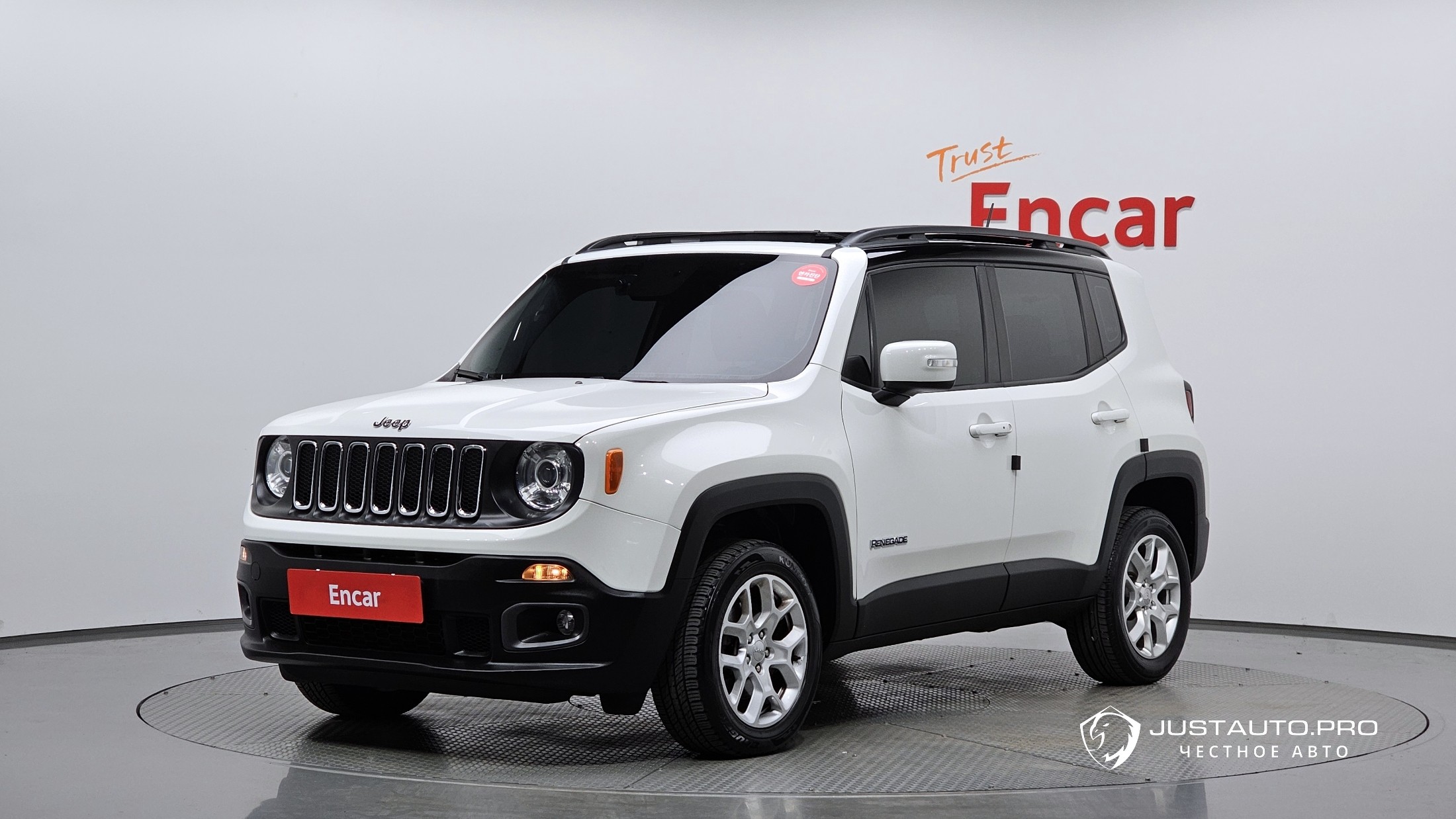 Автомобиль Jeep Renegade