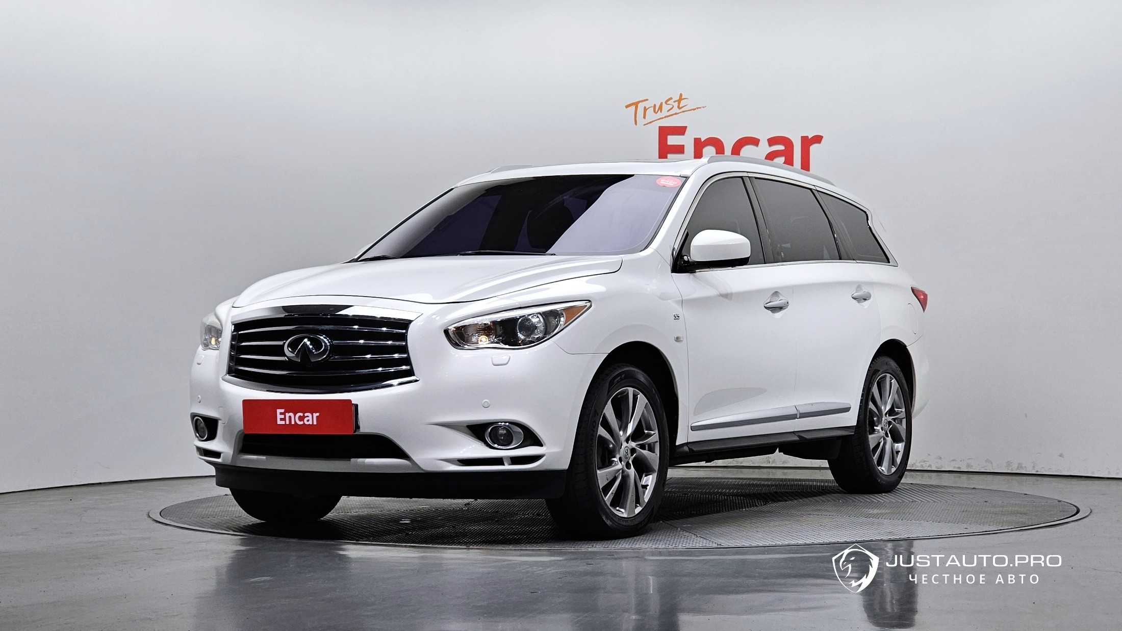 Автомобиль Infiniti QX60