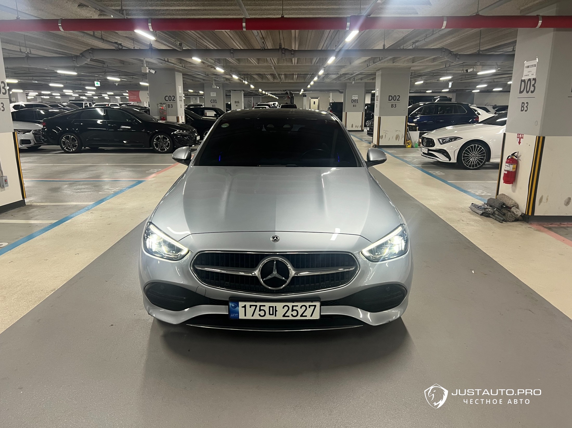 Автомобиль Mercedes-Benz C-Class