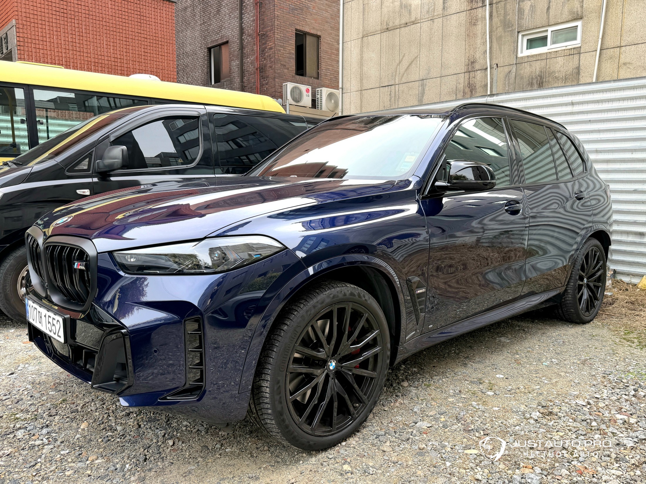 Автомобиль BMW X5