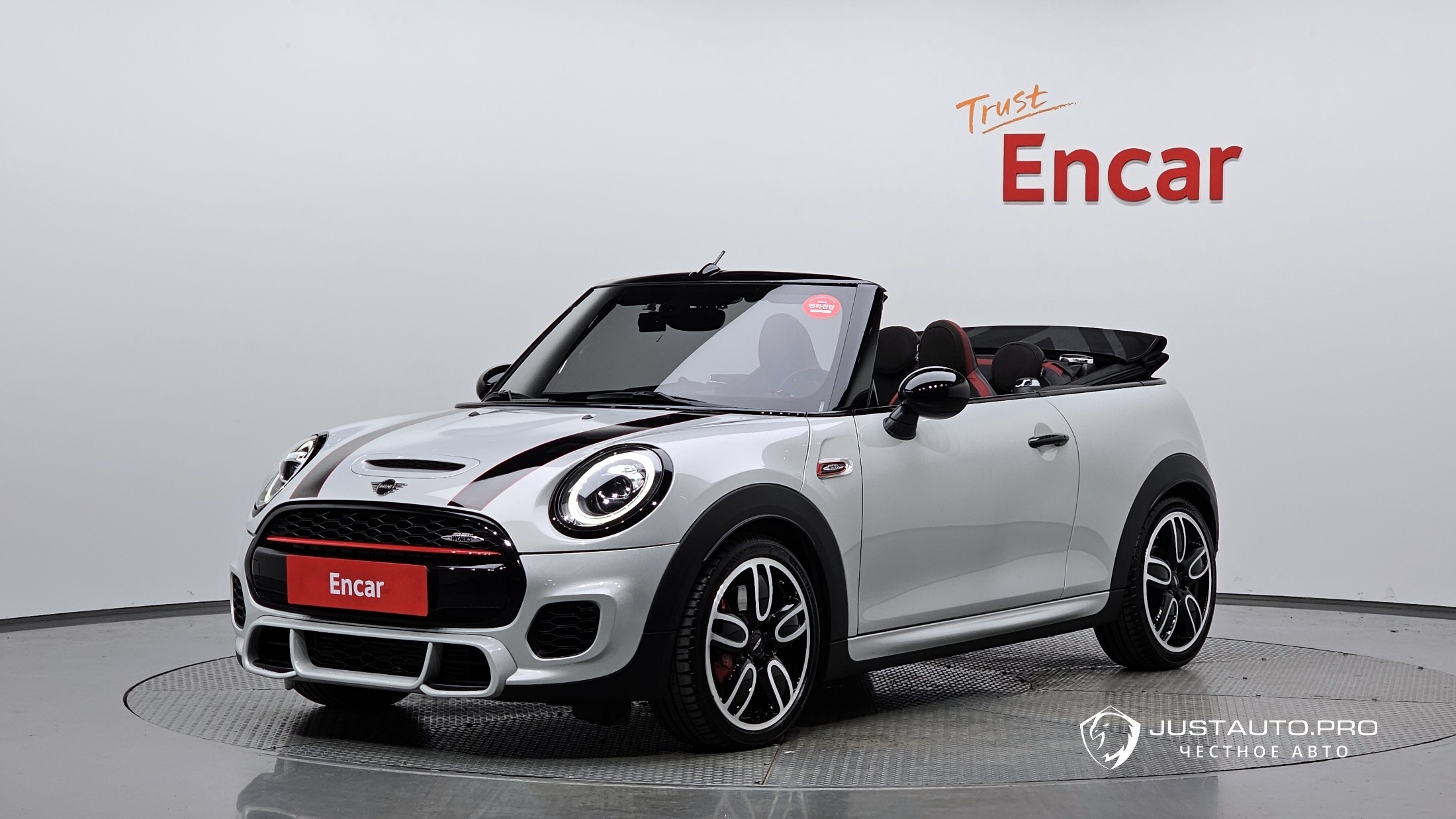 Автомобиль Mini Cooper Convertible