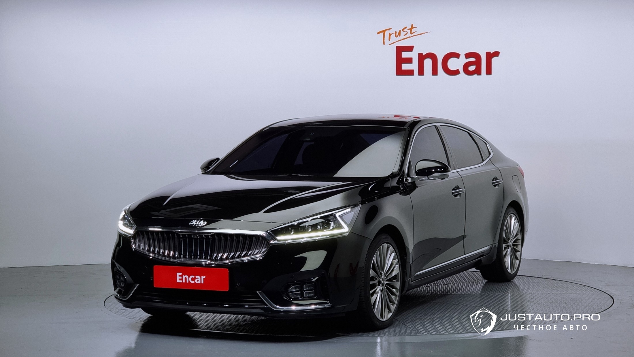 Автомобиль Kia K7