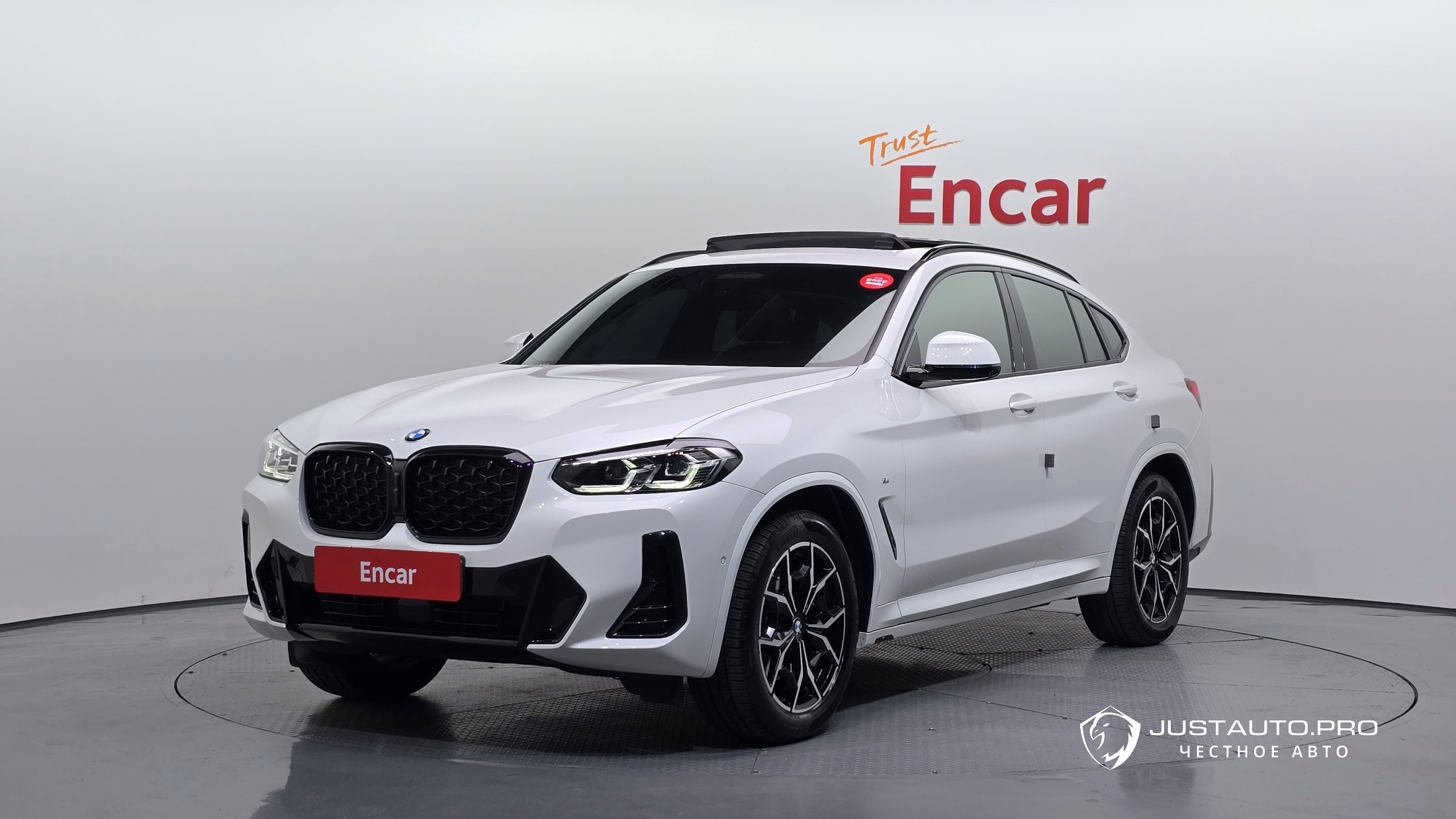 Автомобиль BMW X4