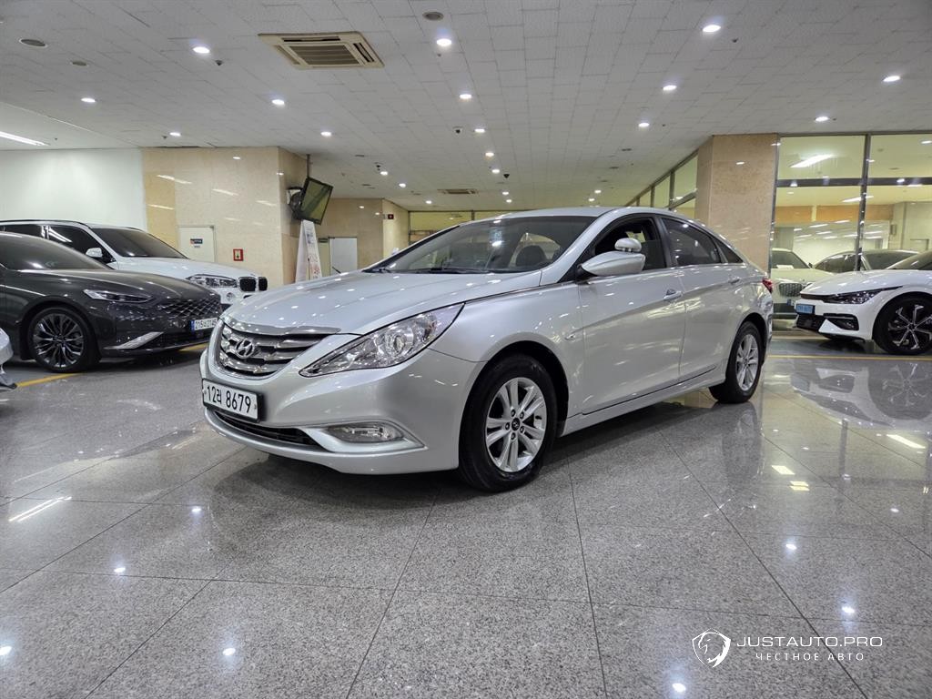 Автомобиль Hyundai Sonata