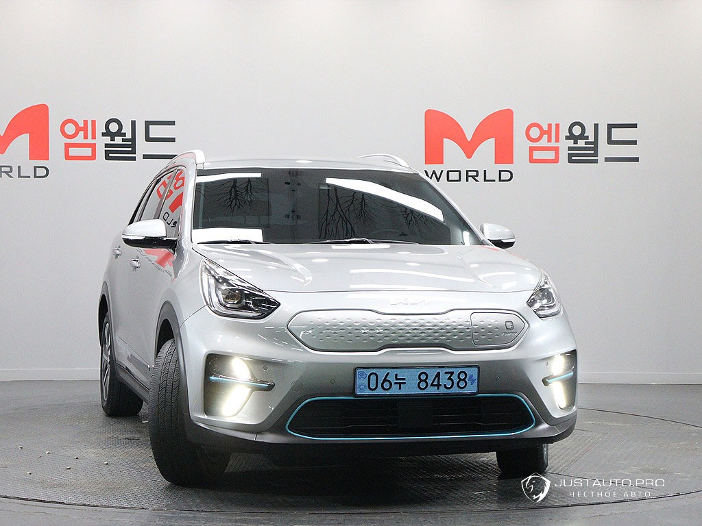 Автомобиль Kia Niro