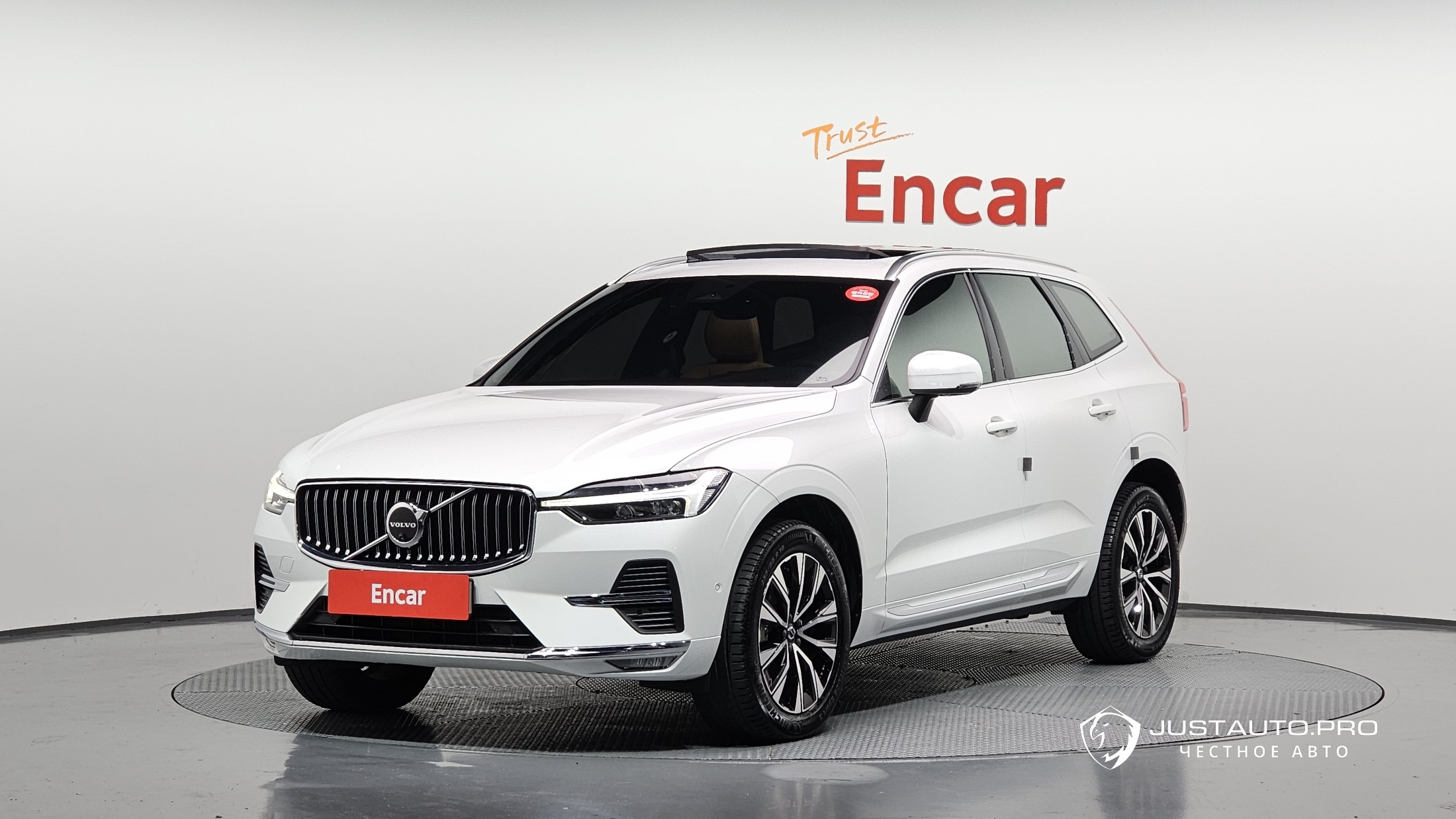 Автомобиль Volvo XC60