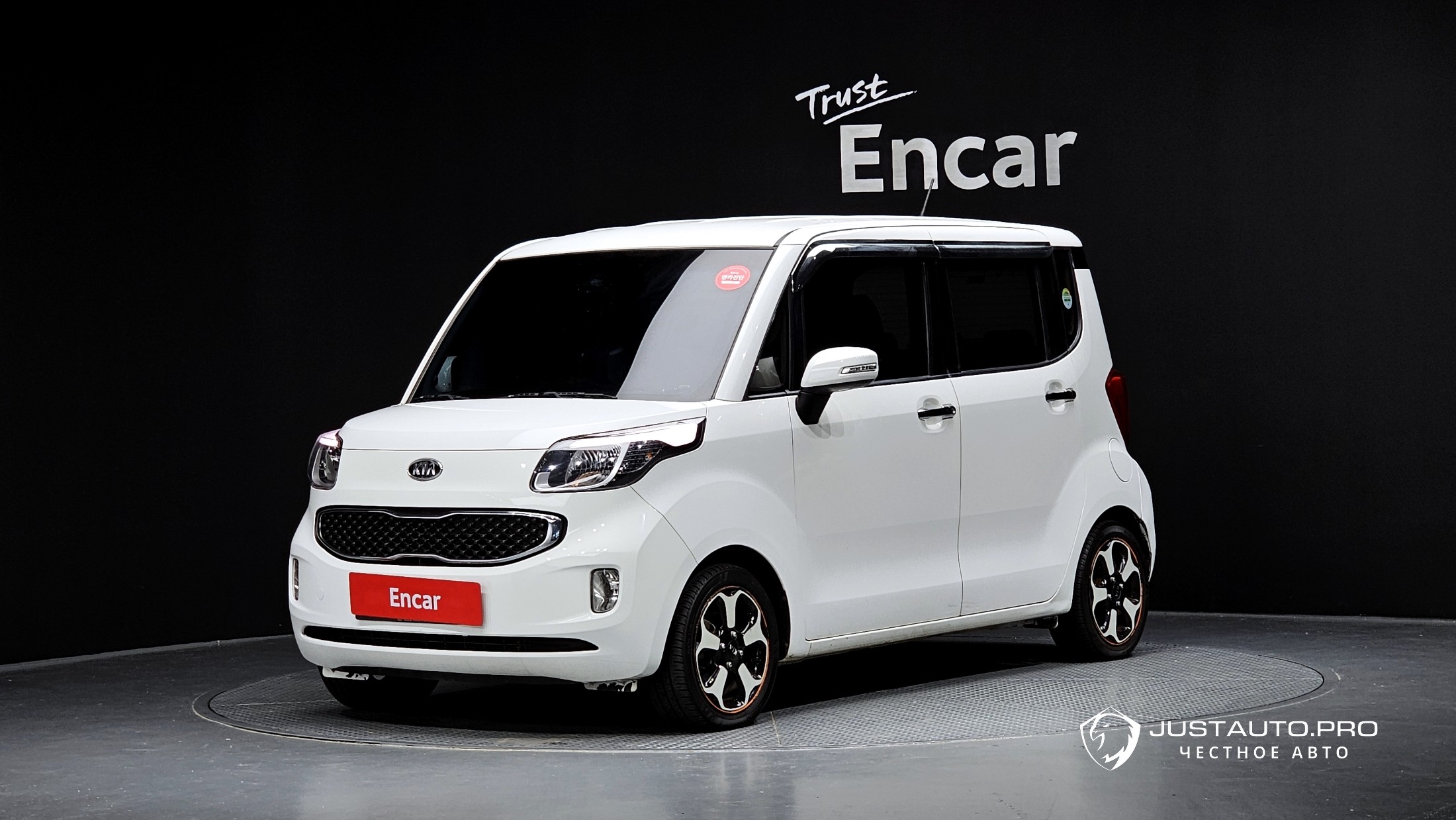 Автомобиль Kia RAY