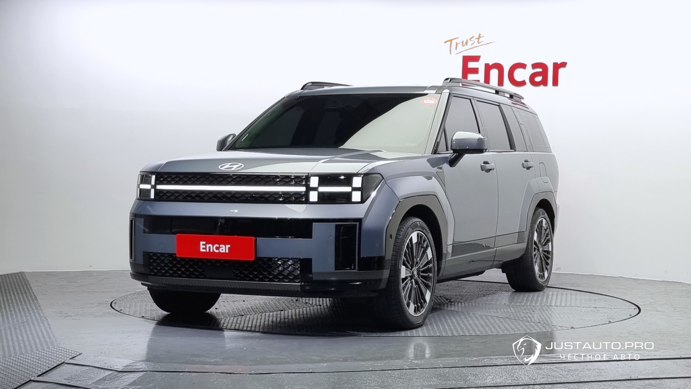 Автомобиль Hyundai Santafe