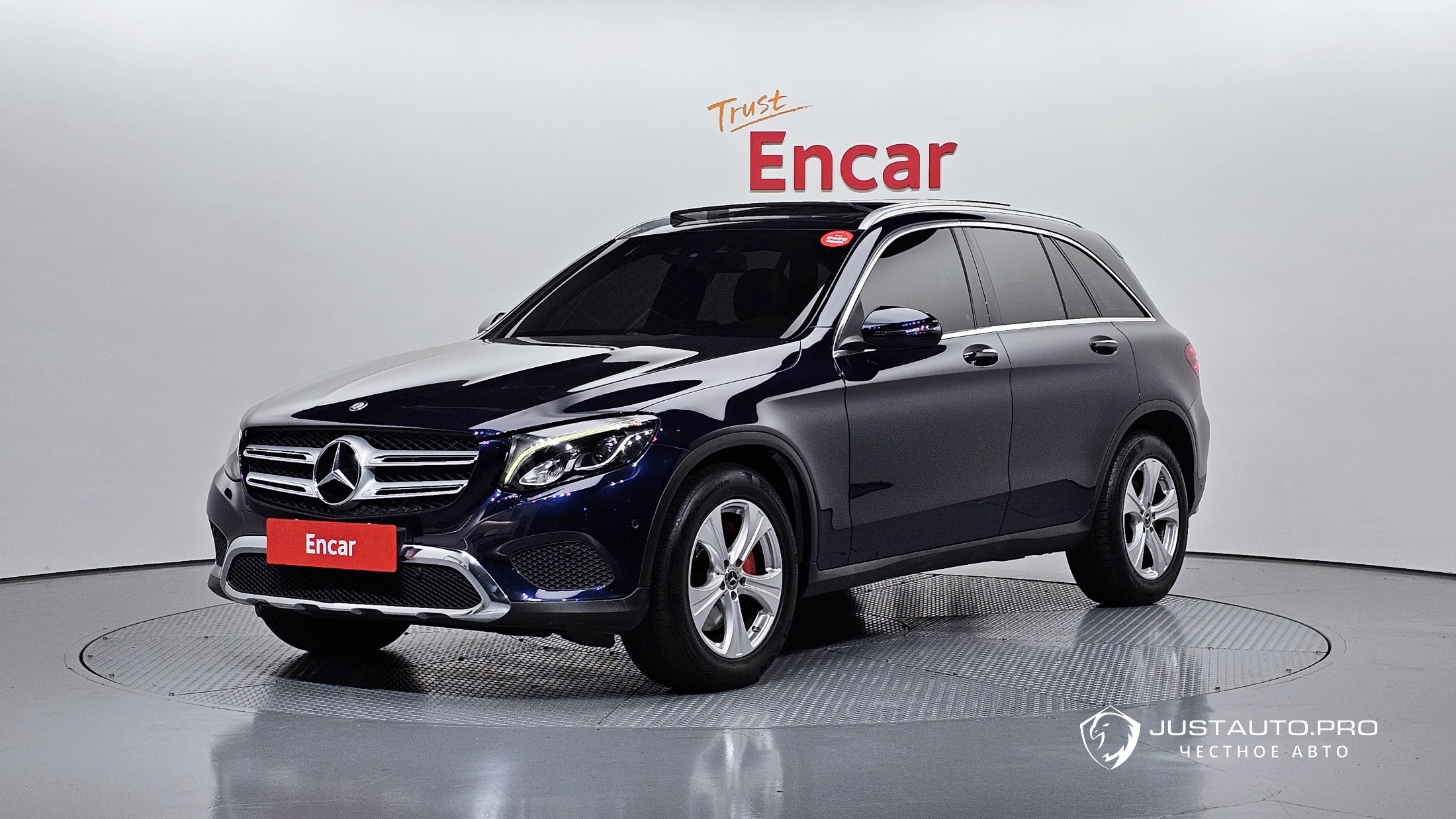 Автомобиль Mercedes-Benz GLC-Class