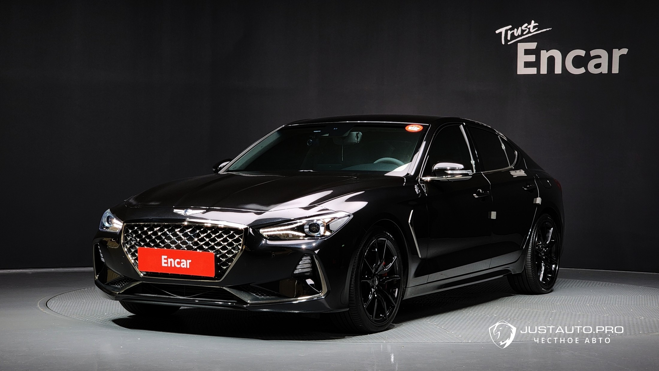 Автомобиль Genesis G70