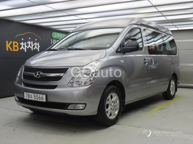 Автомобиль Hyundai Starex