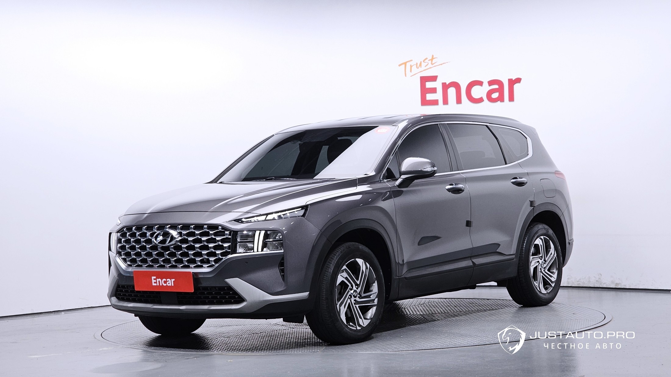 Автомобиль Hyundai Santafe