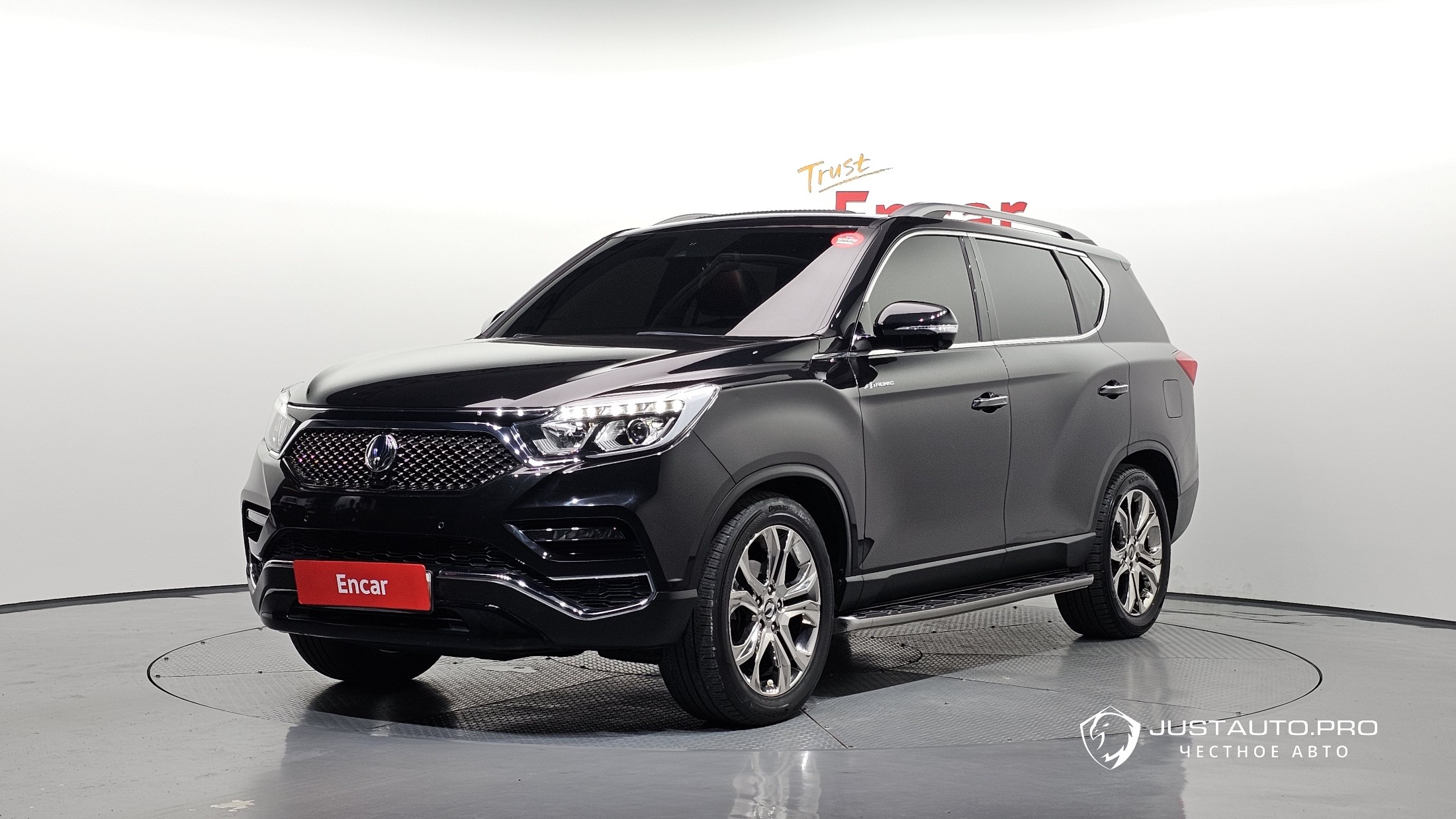 Автомобиль KG_Mobility_Ssangyong Rexton