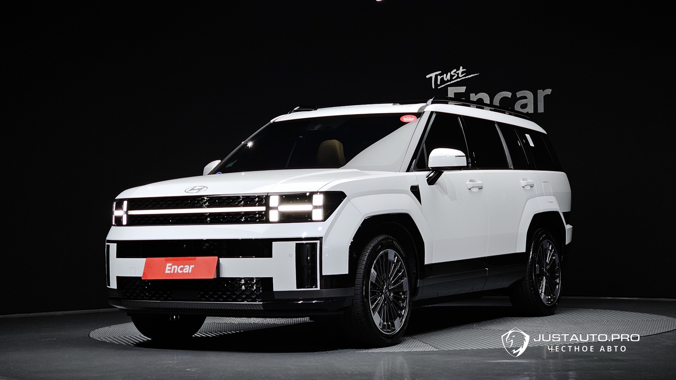 Автомобиль Hyundai Santafe