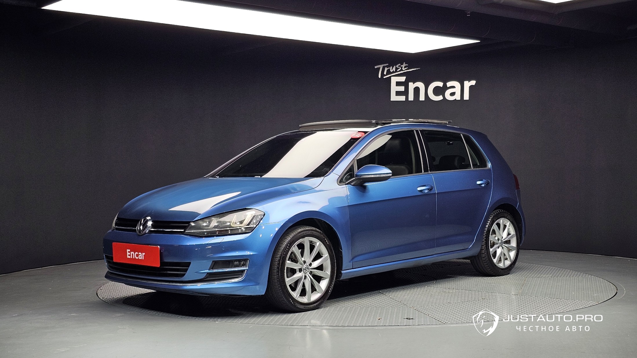 Автомобиль Volkswagen Golf