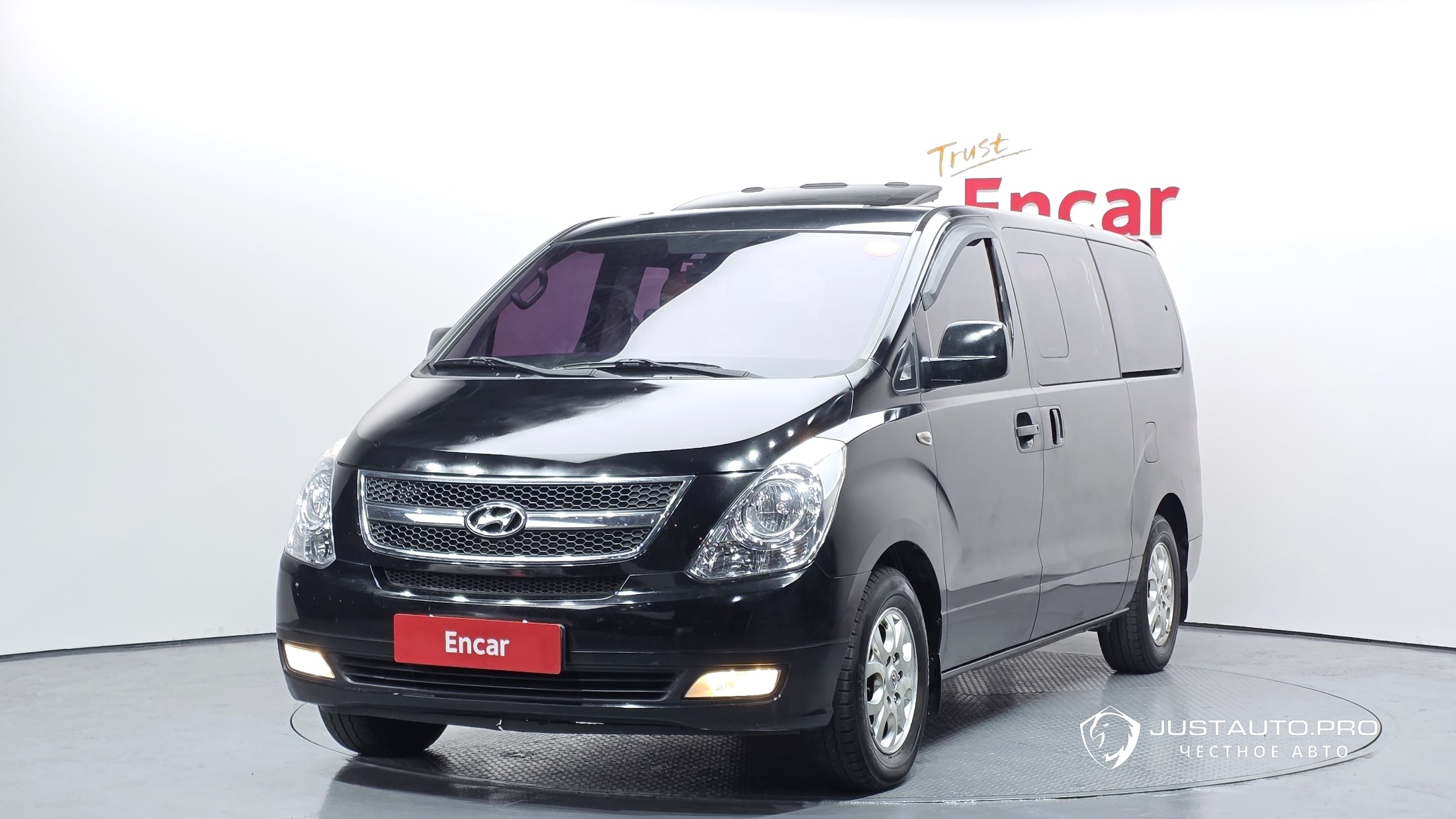 Автомобиль Hyundai Starex