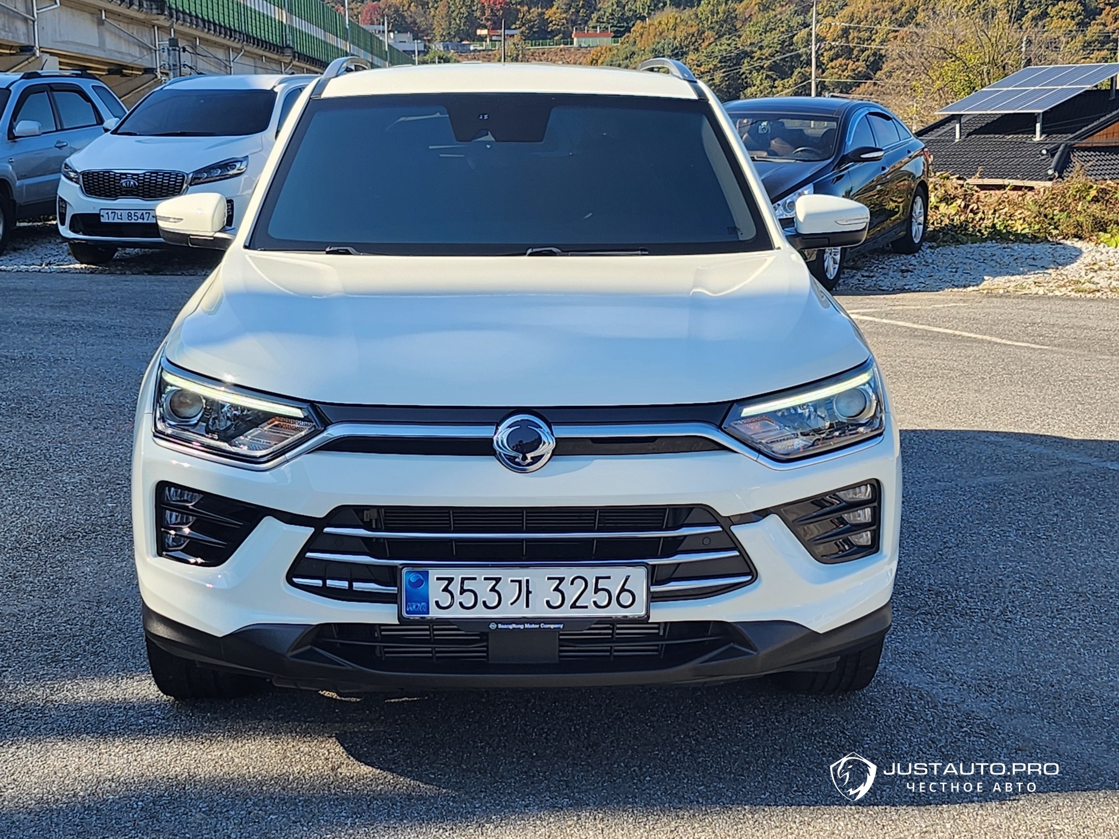 Автомобиль KG_Mobility_Ssangyong KORANDO