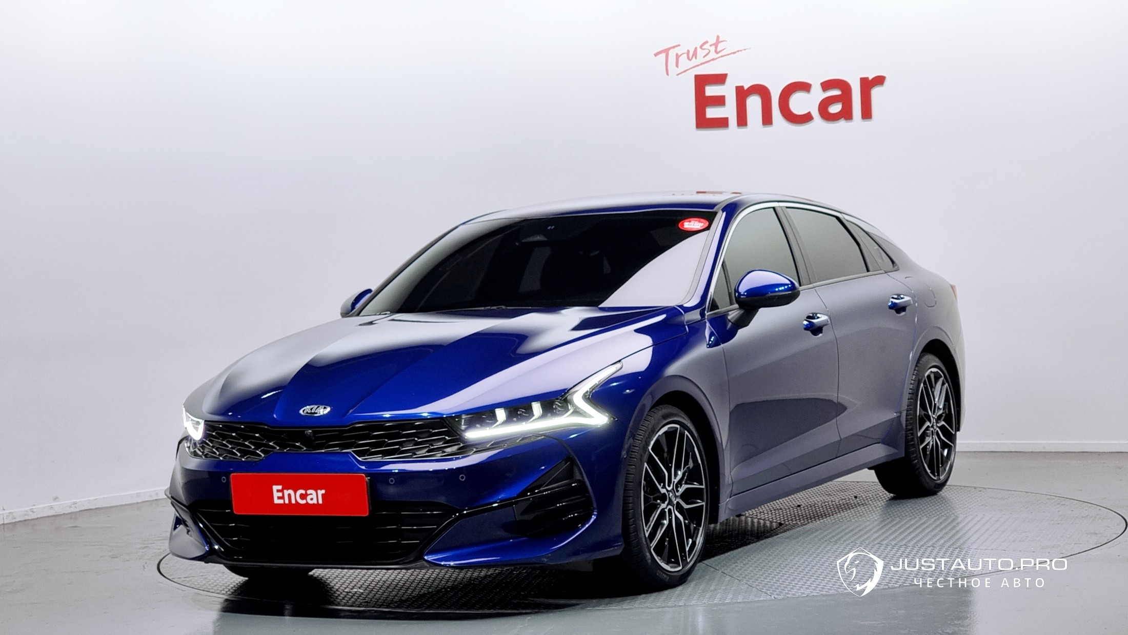 Автомобиль Kia K5