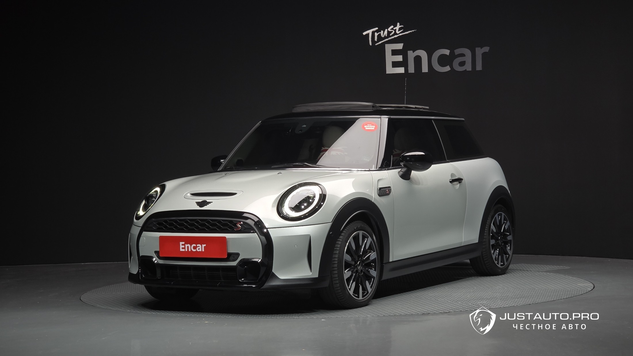 Автомобиль Mini Cooper