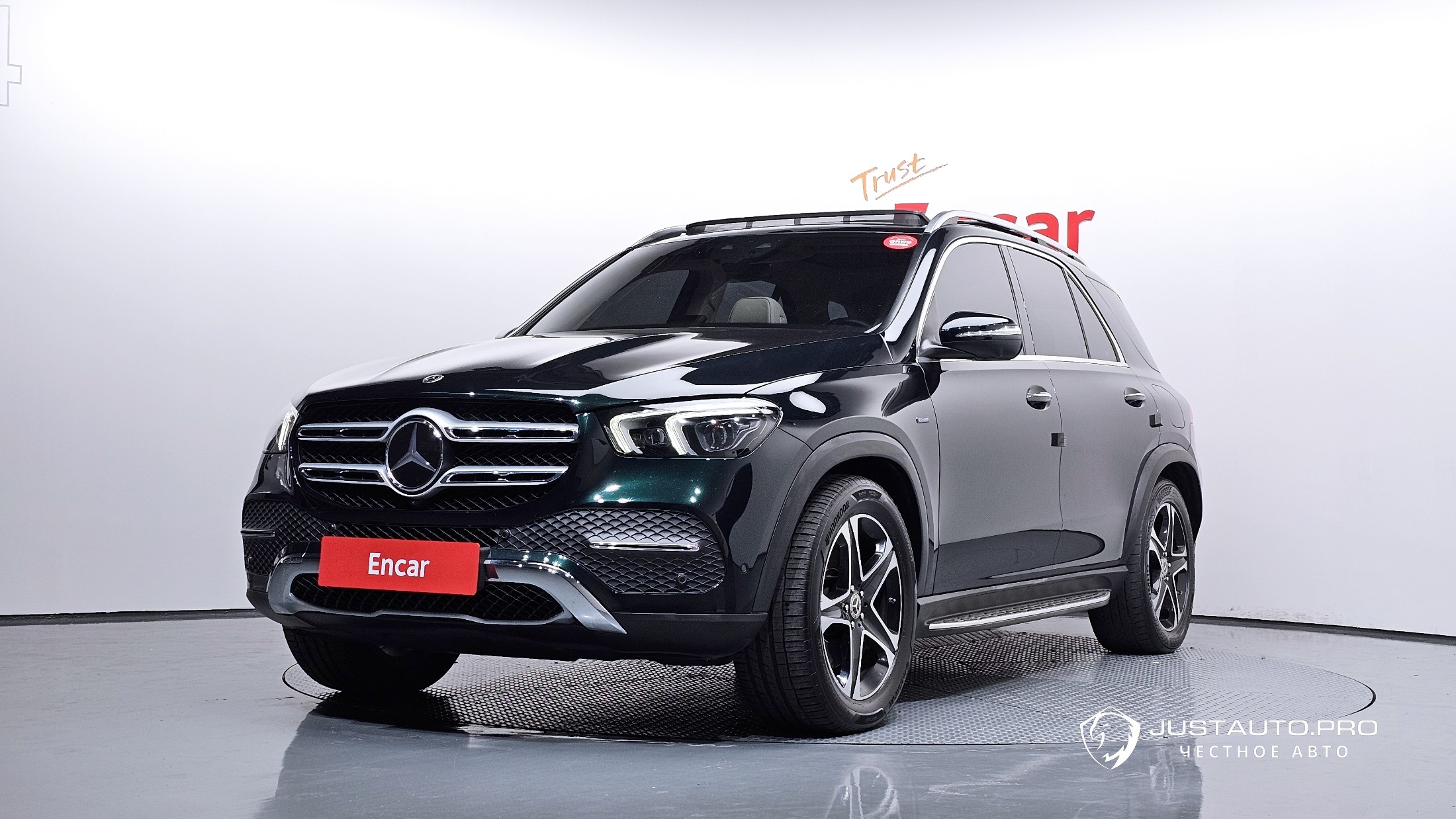 Автомобиль Mercedes-Benz GLE-Class