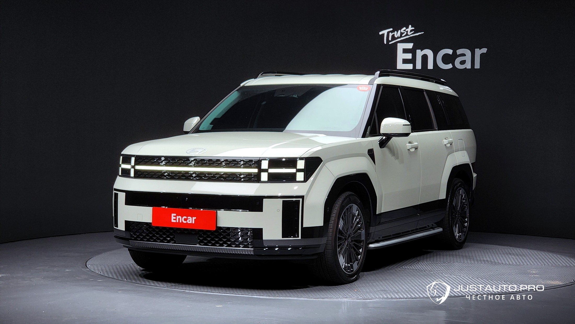 Автомобиль Hyundai Santafe