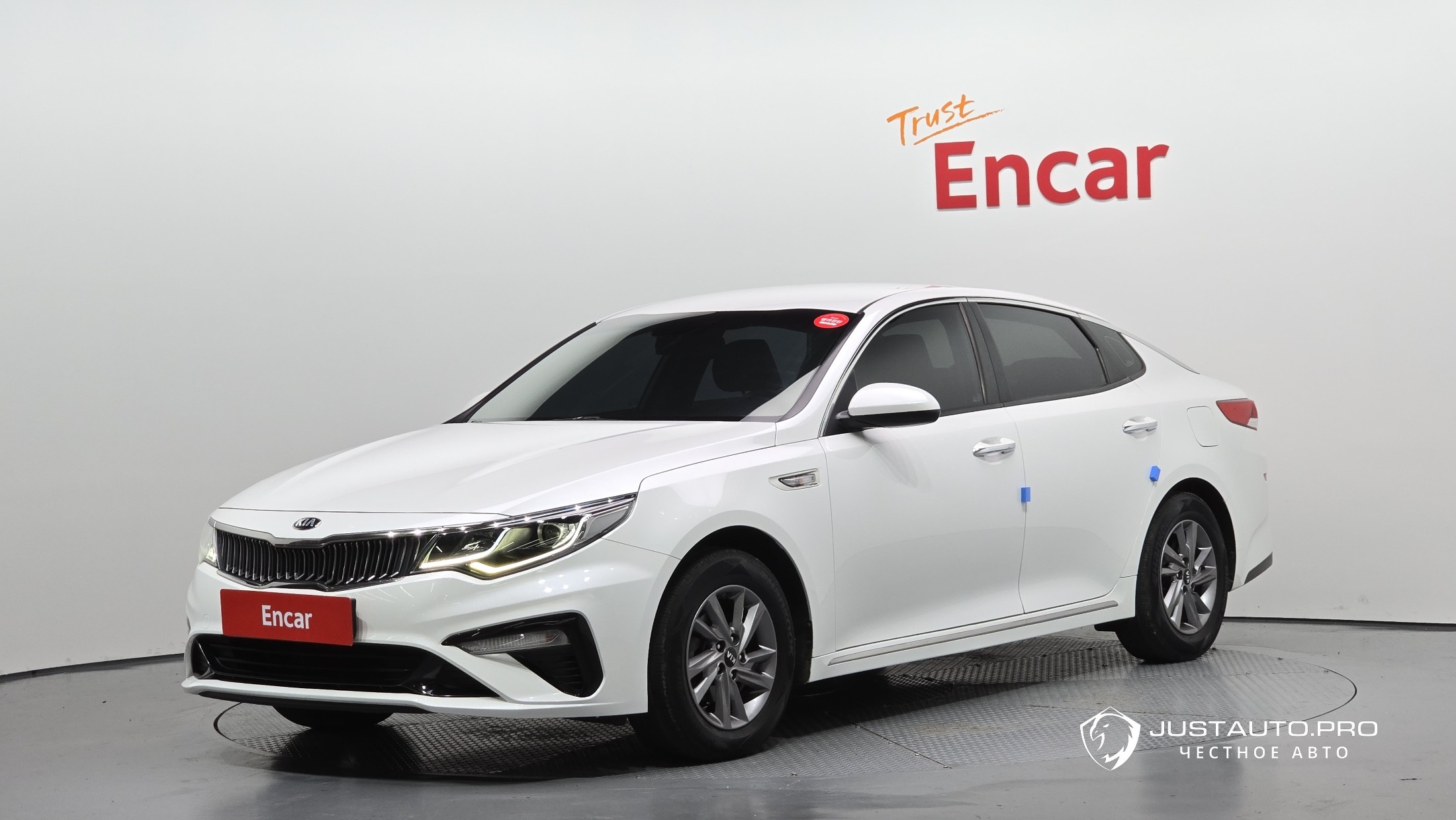 Автомобиль Kia K5