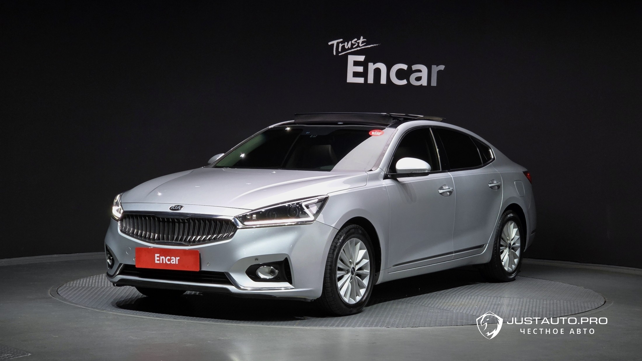 Автомобиль Kia K7