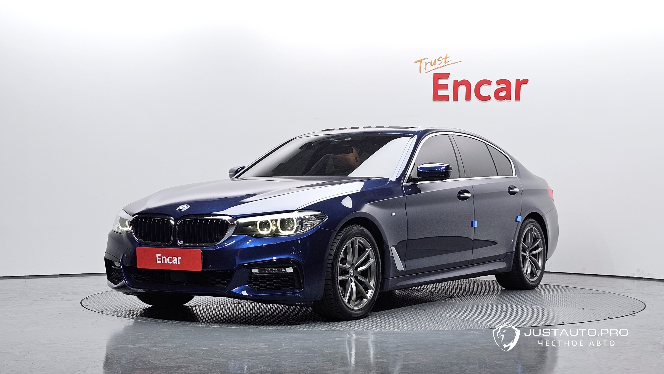 Автомобиль BMW 5-Series