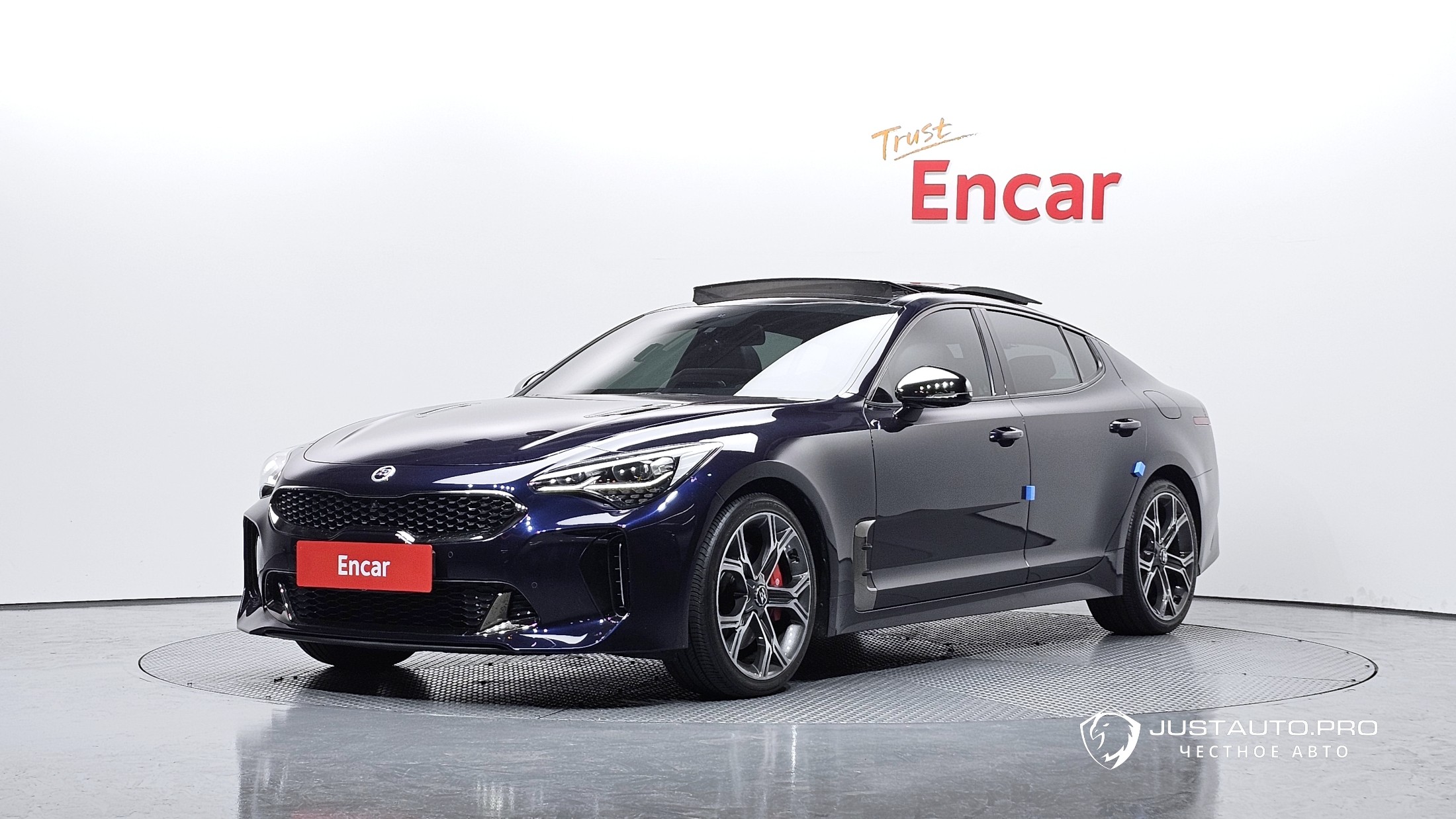 Автомобиль Kia Stinger