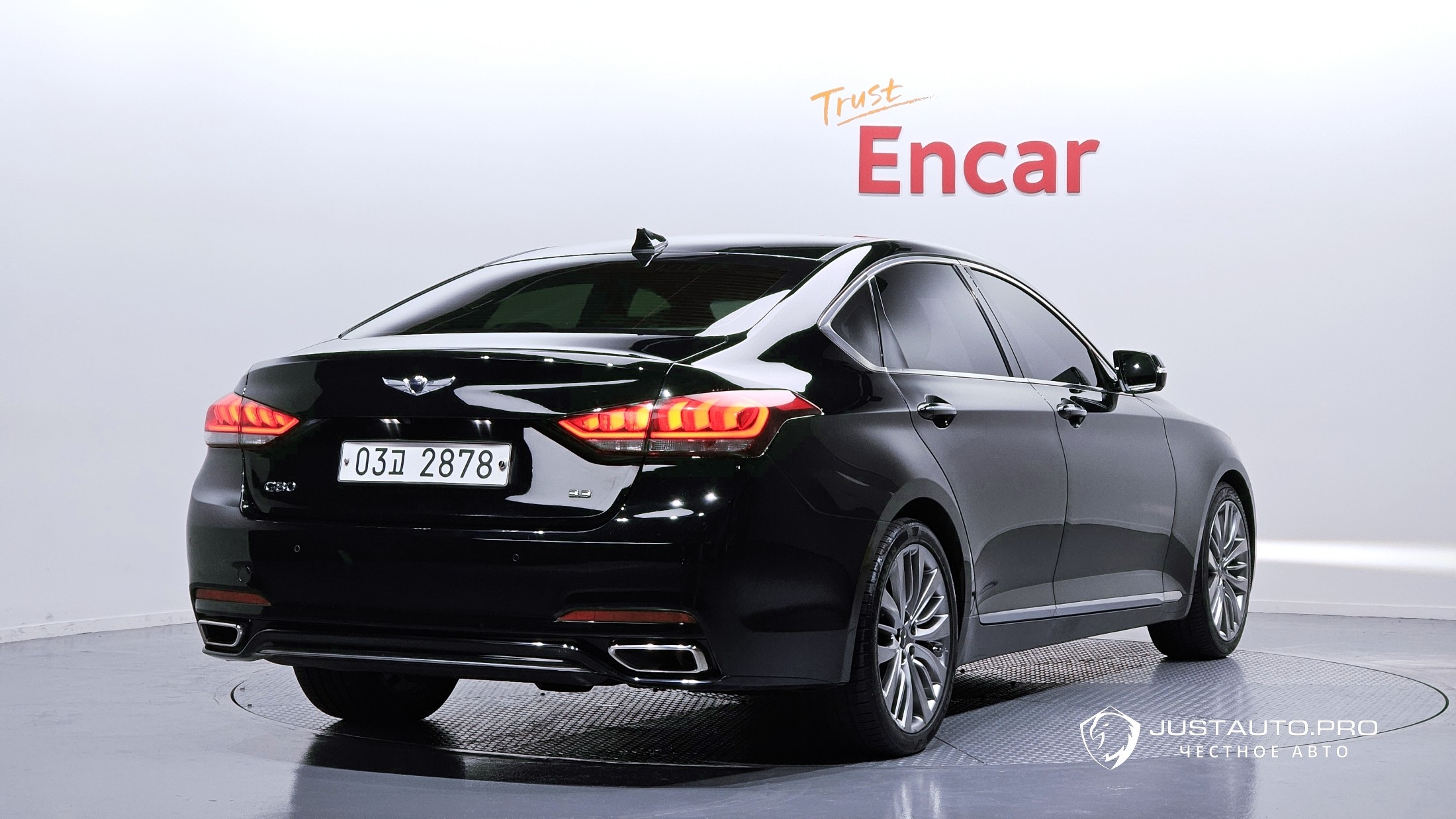 Автомобиль Genesis G80