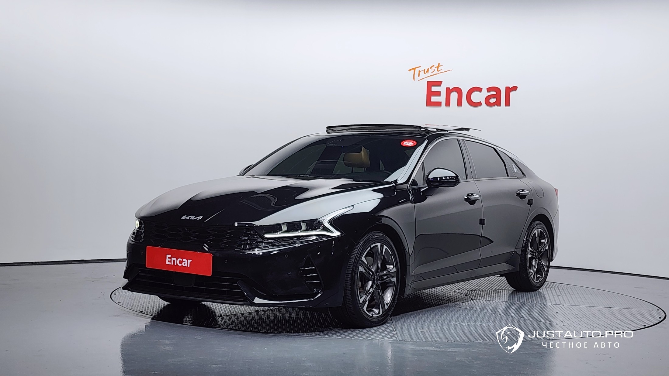 Автомобиль Kia K5