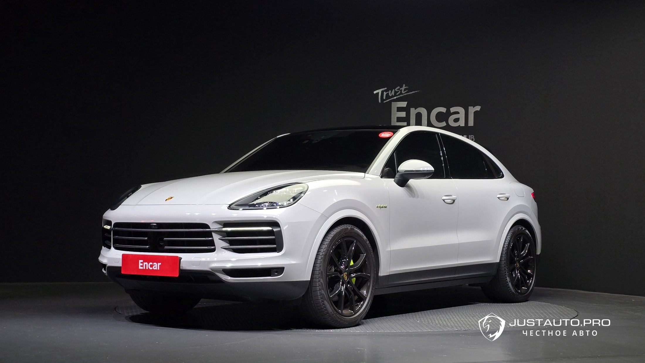Автомобиль Porsche Cayenne