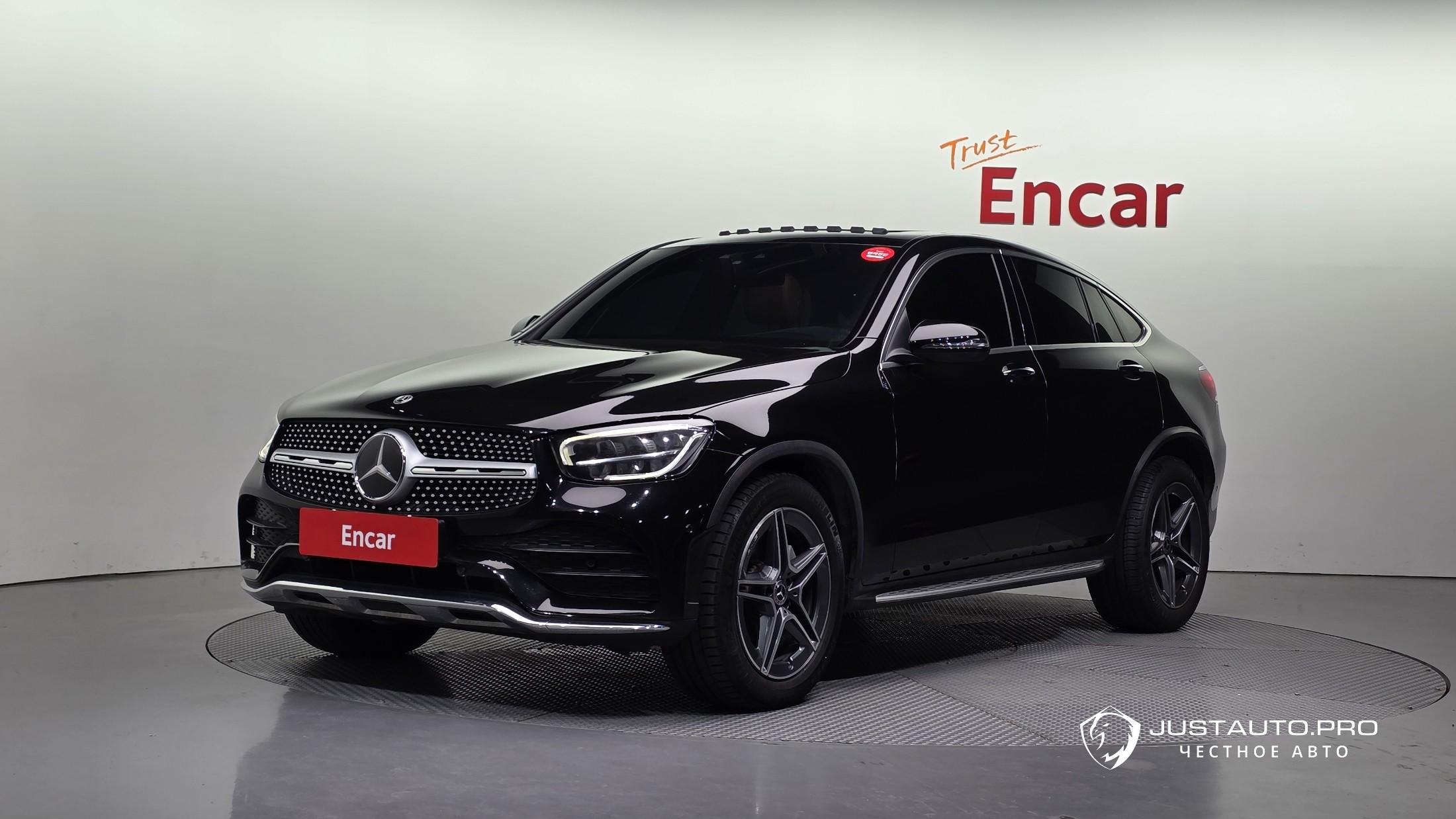 Автомобиль Mercedes-Benz GLC-Class