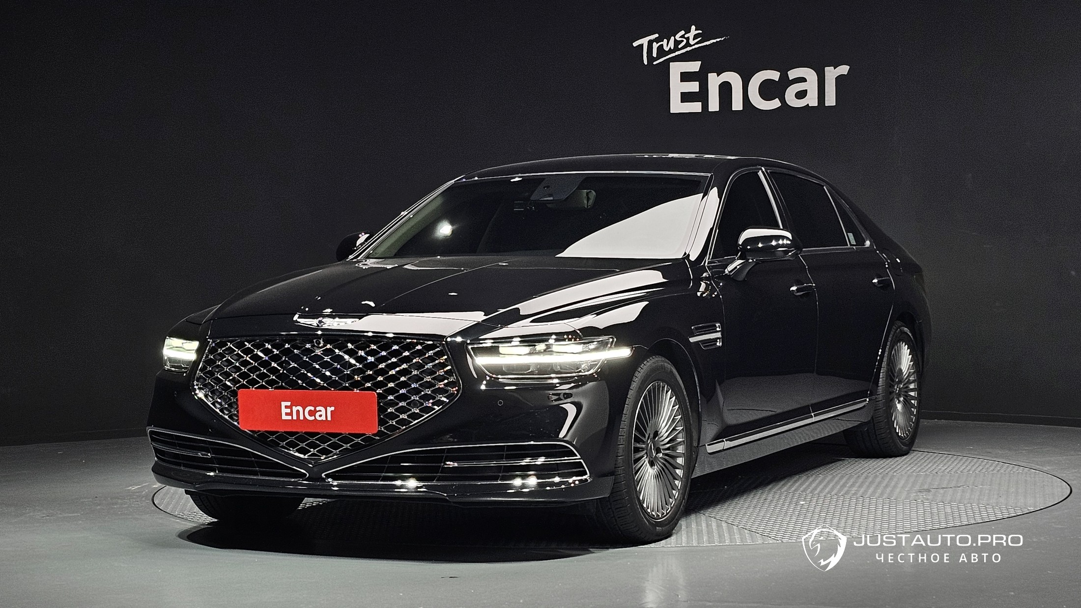 Автомобиль Genesis G90
