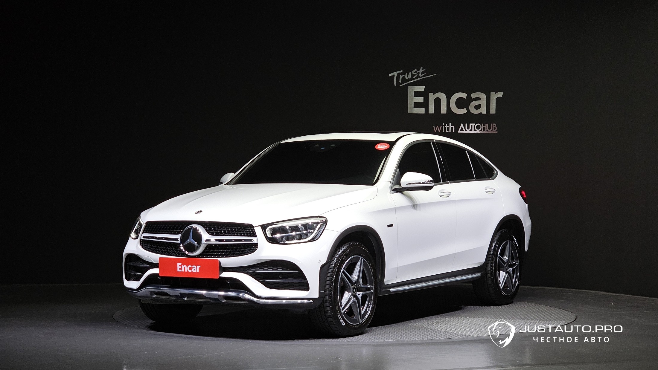 Автомобиль Mercedes-Benz GLC-Class
