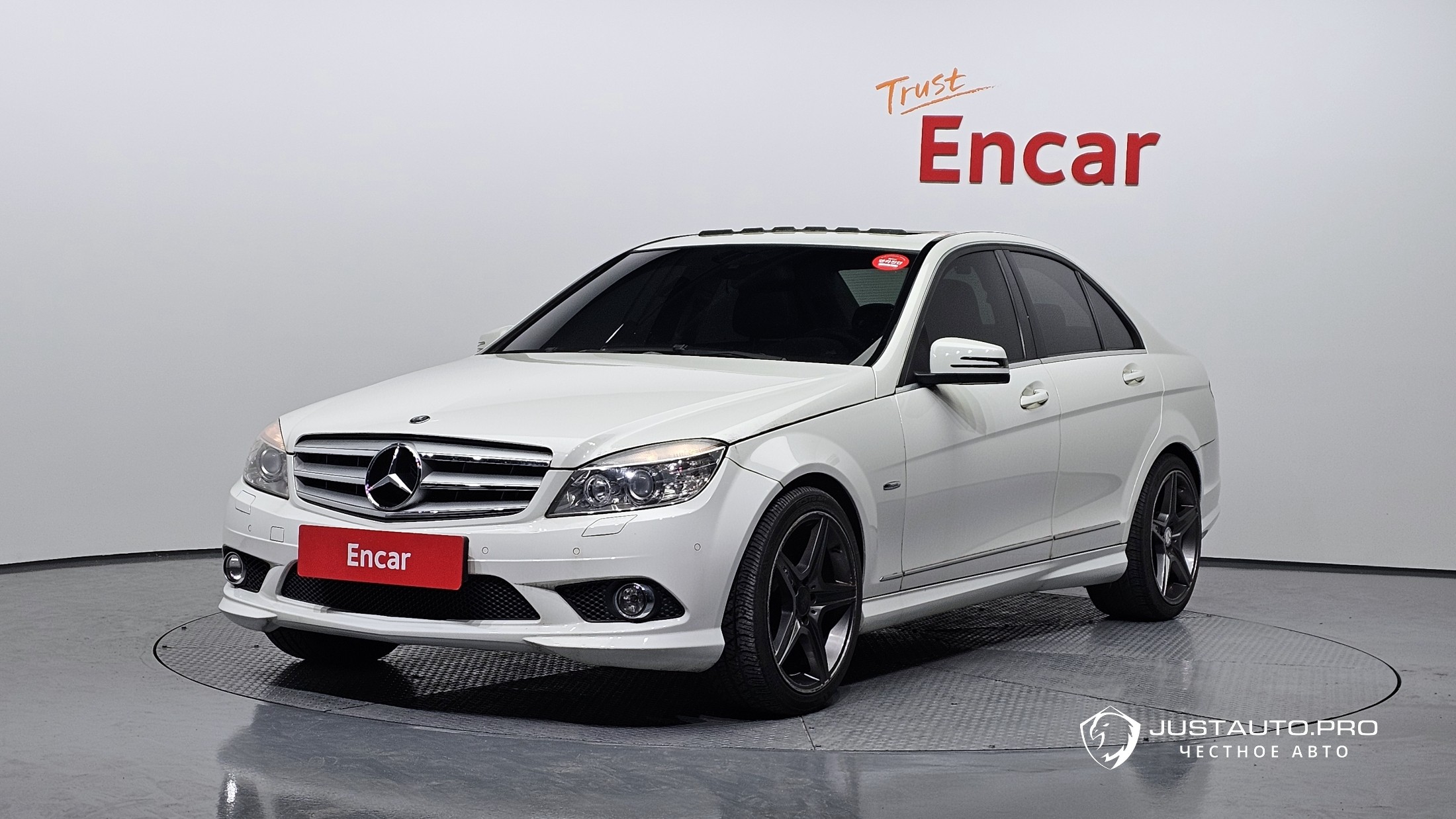 Автомобиль Mercedes-Benz C-Class