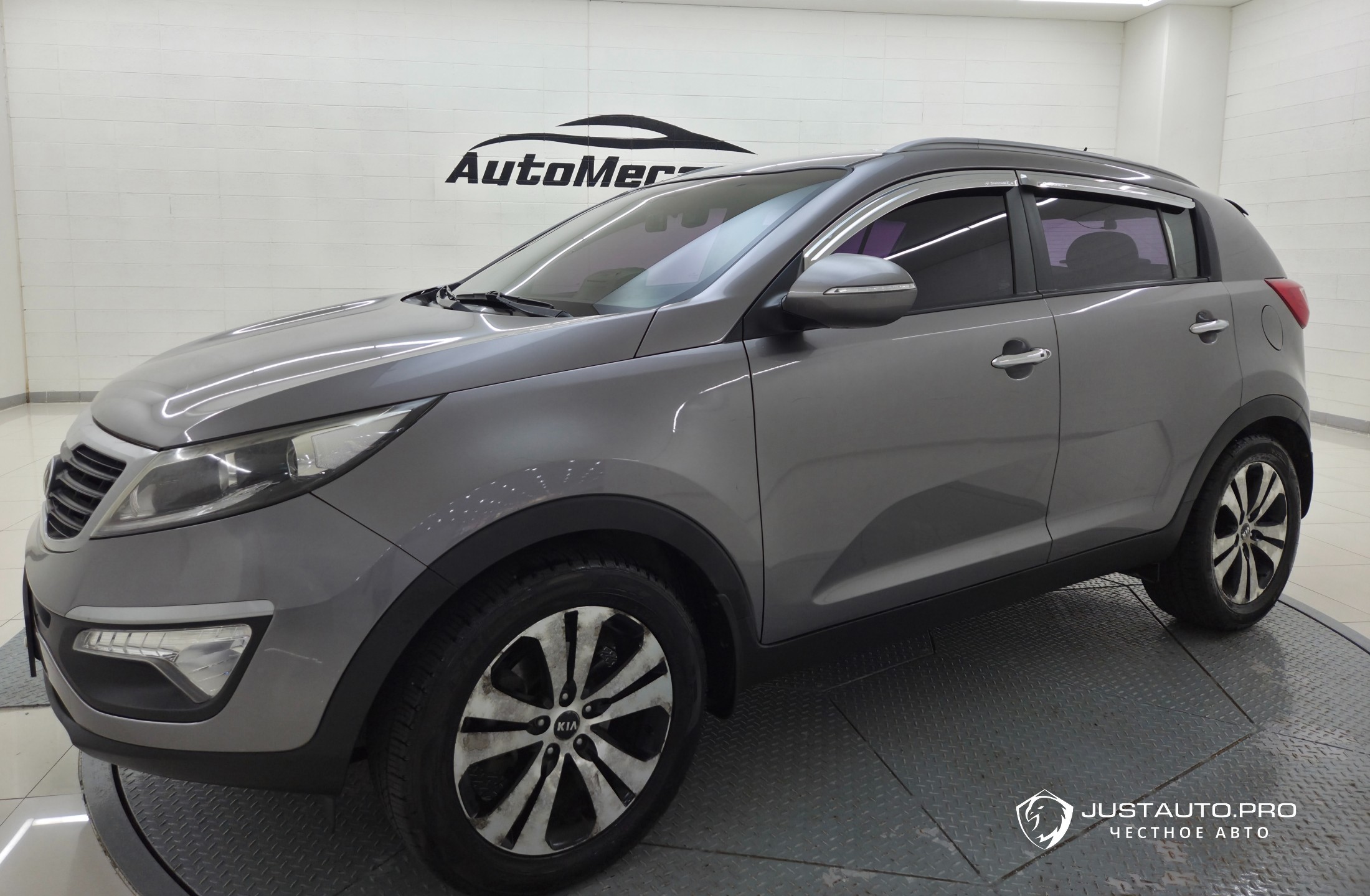 Автомобиль Kia Sportage