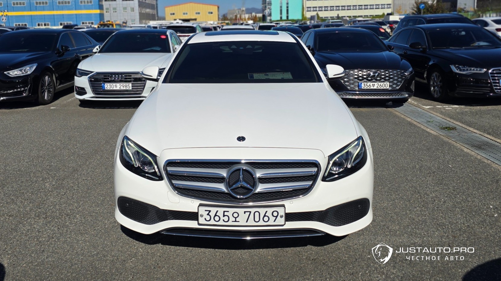 Автомобиль Mercedes-Benz E-Class