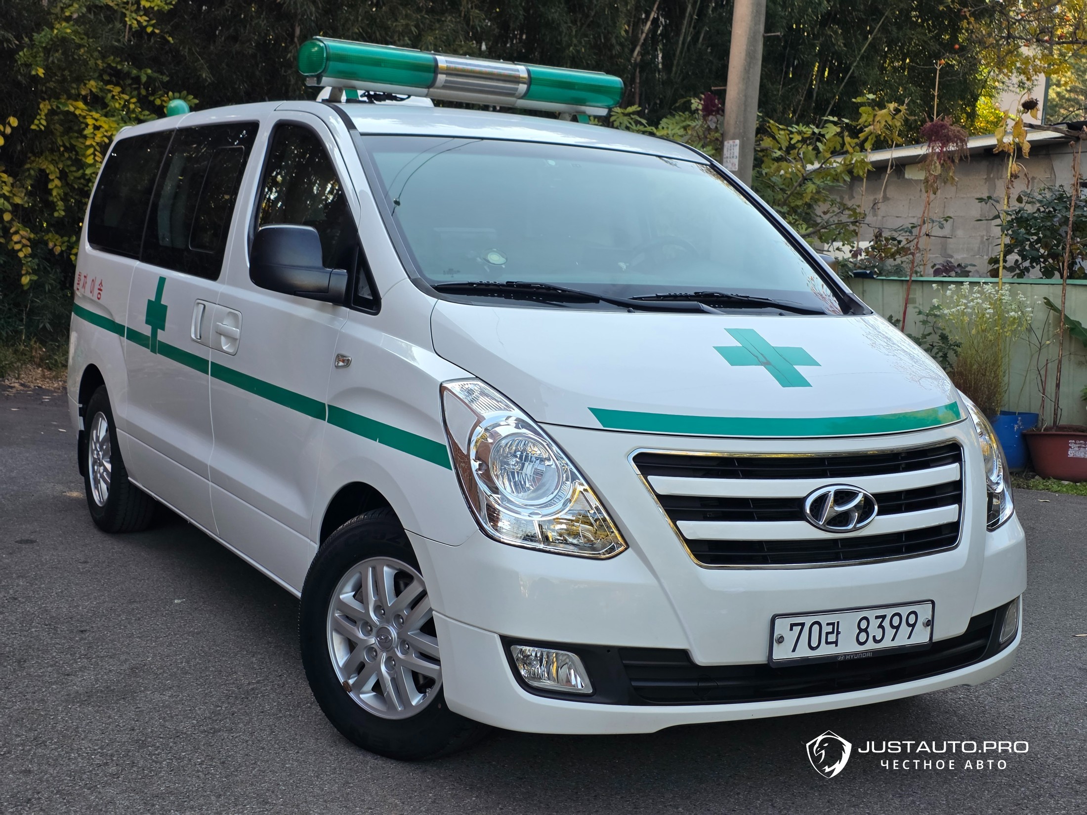 Автомобиль Hyundai Starex