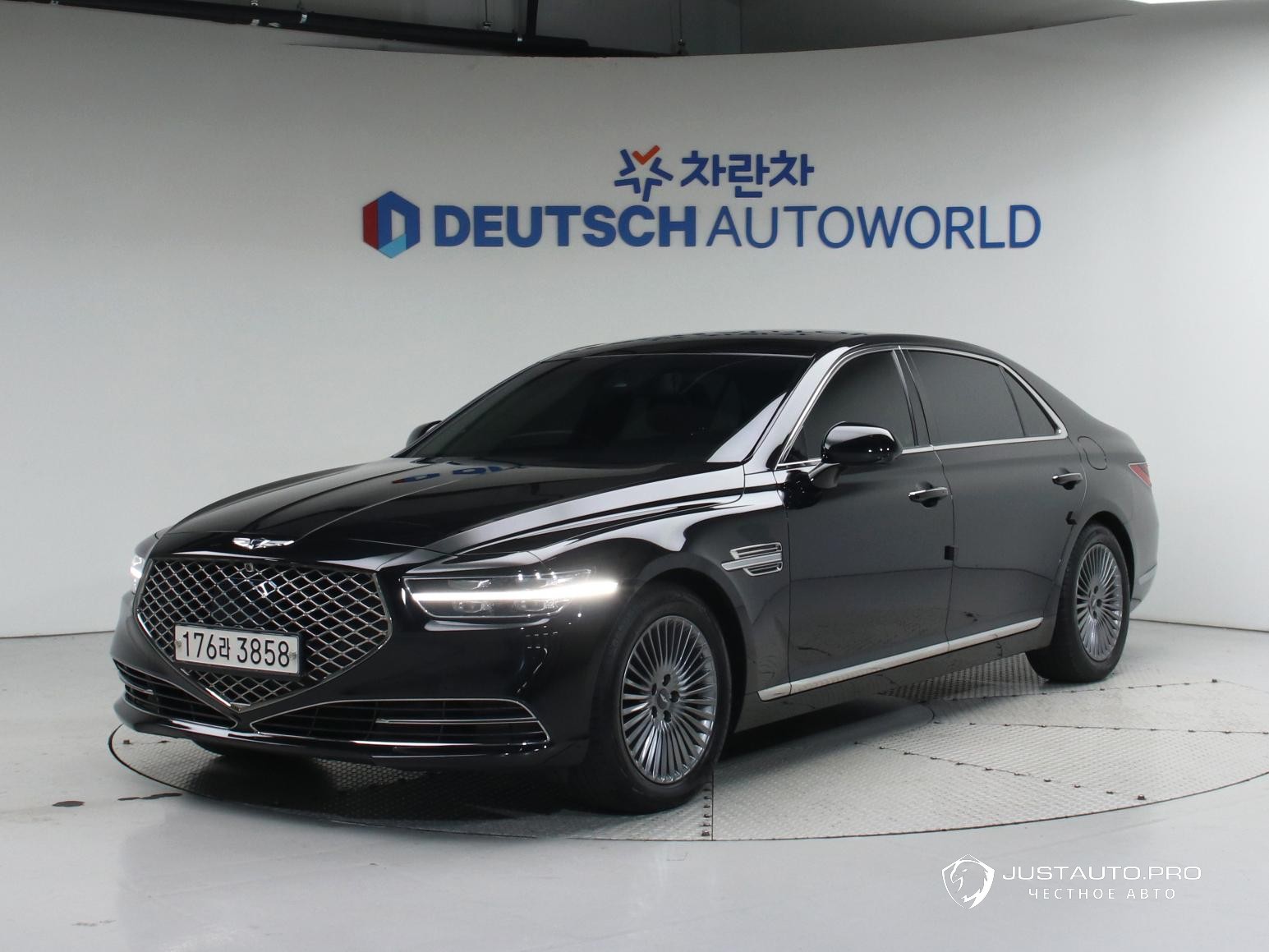 Автомобиль Genesis G90
