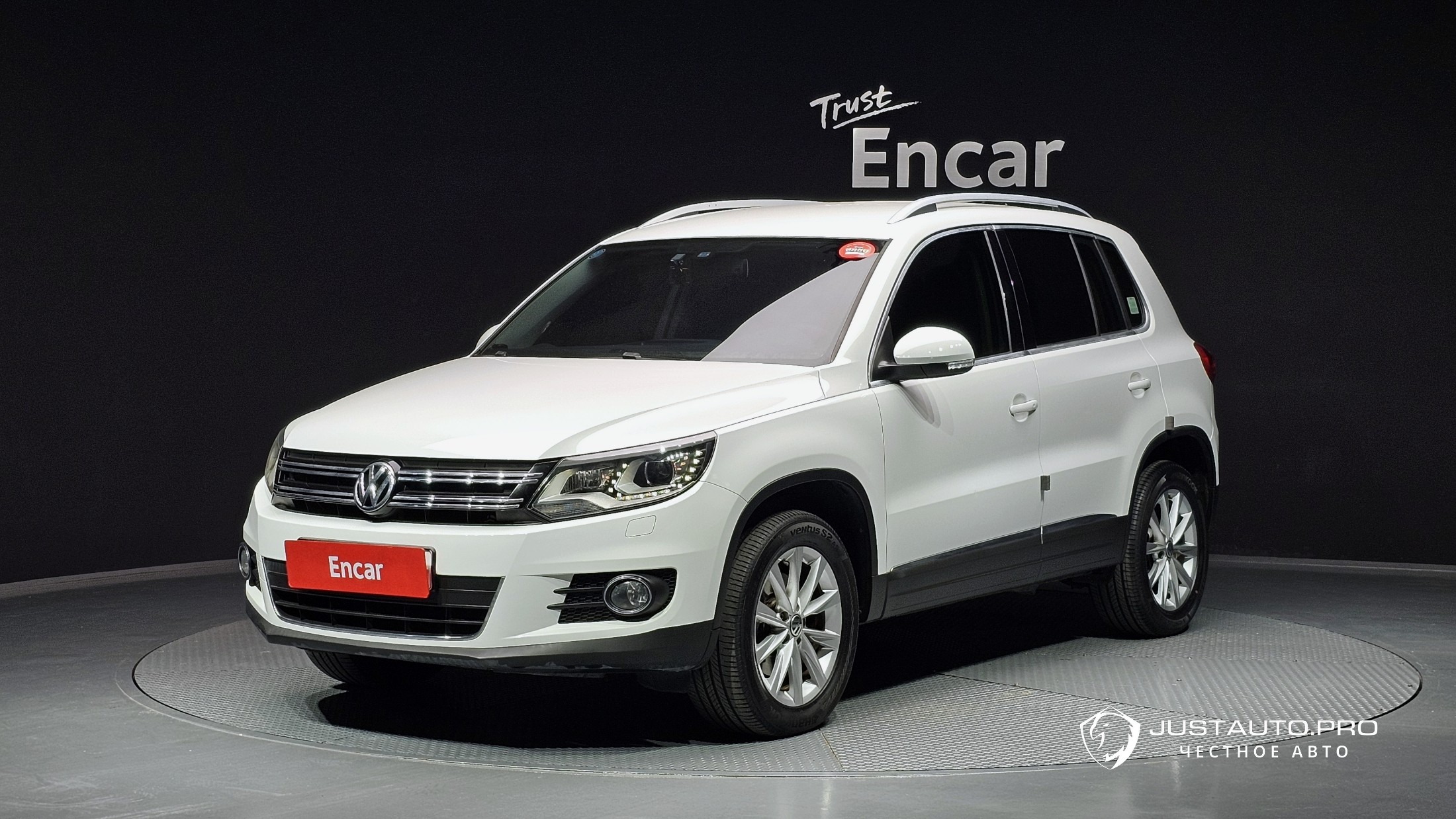 Автомобиль Volkswagen Tiguan
