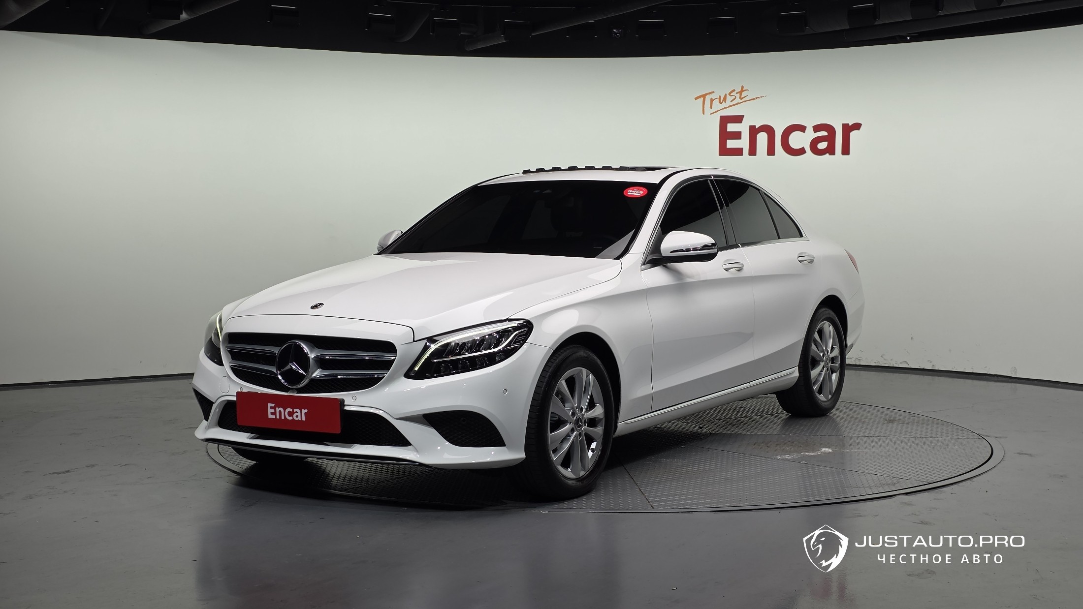 Автомобиль Mercedes-Benz C-Class