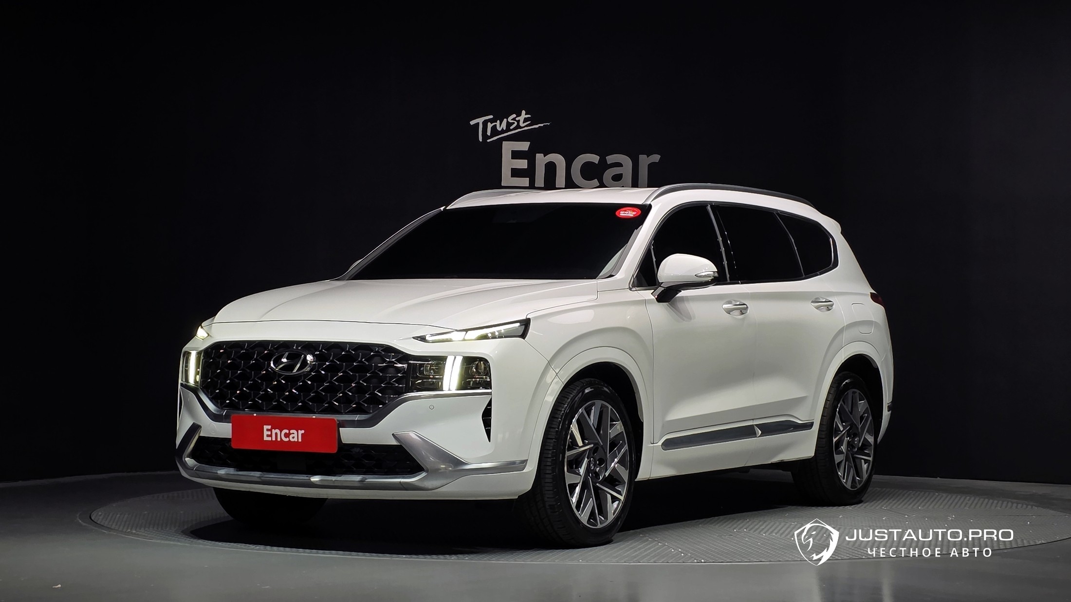 Автомобиль Hyundai Santafe