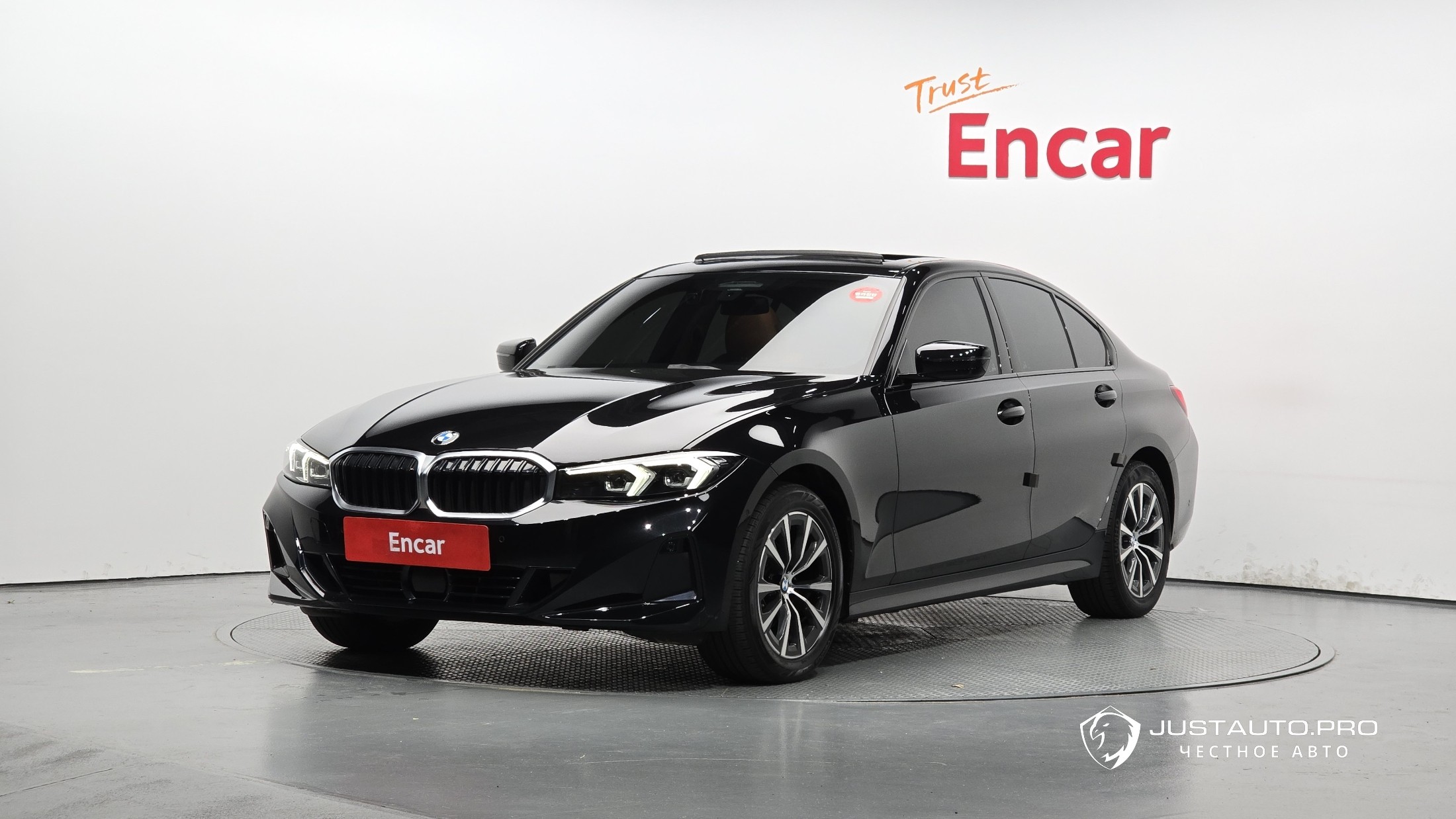 Автомобиль BMW 3-Series